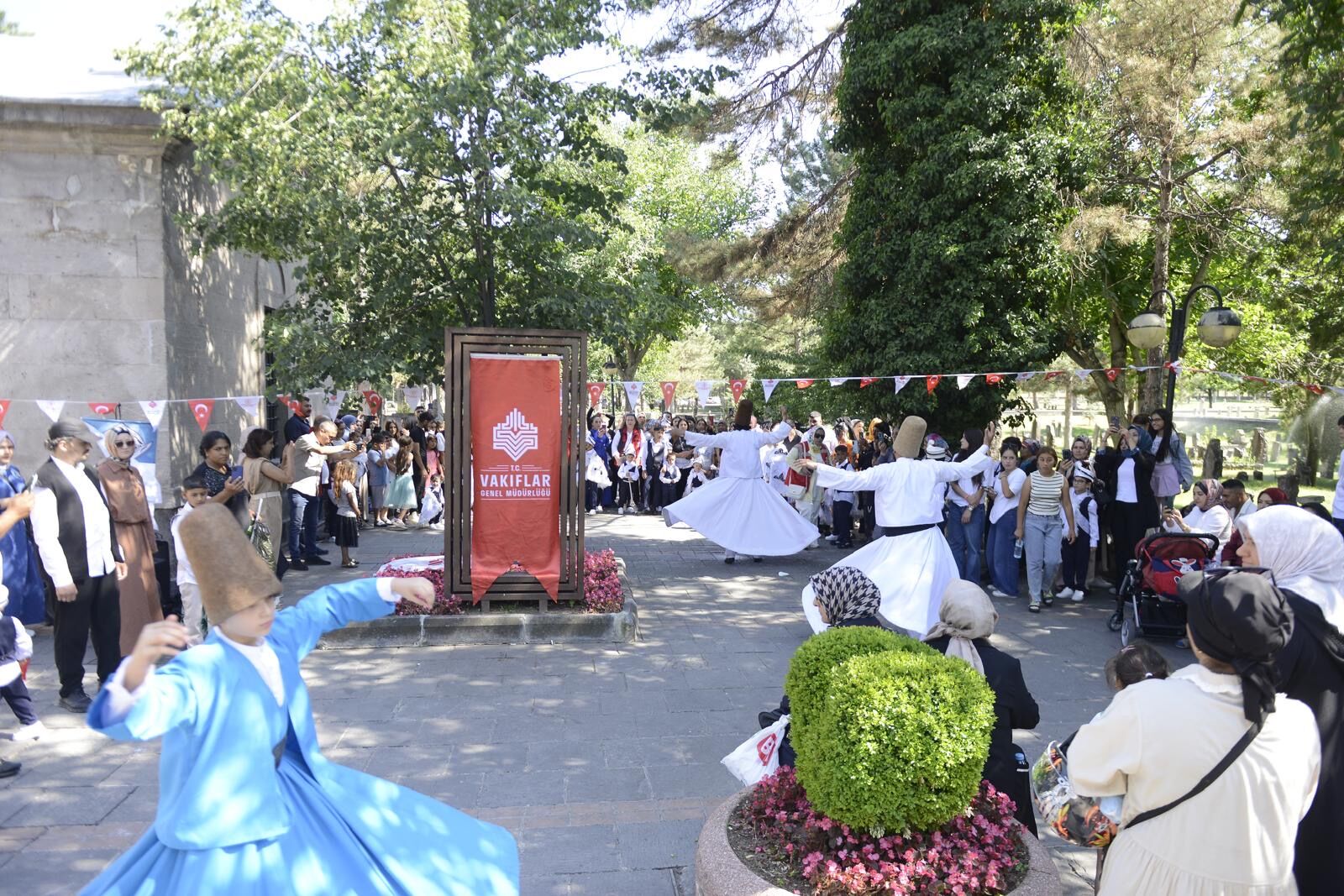 Kayseri ve Yozgat'ta düzenlenen şölenle çocuklar sünnet ettirildi