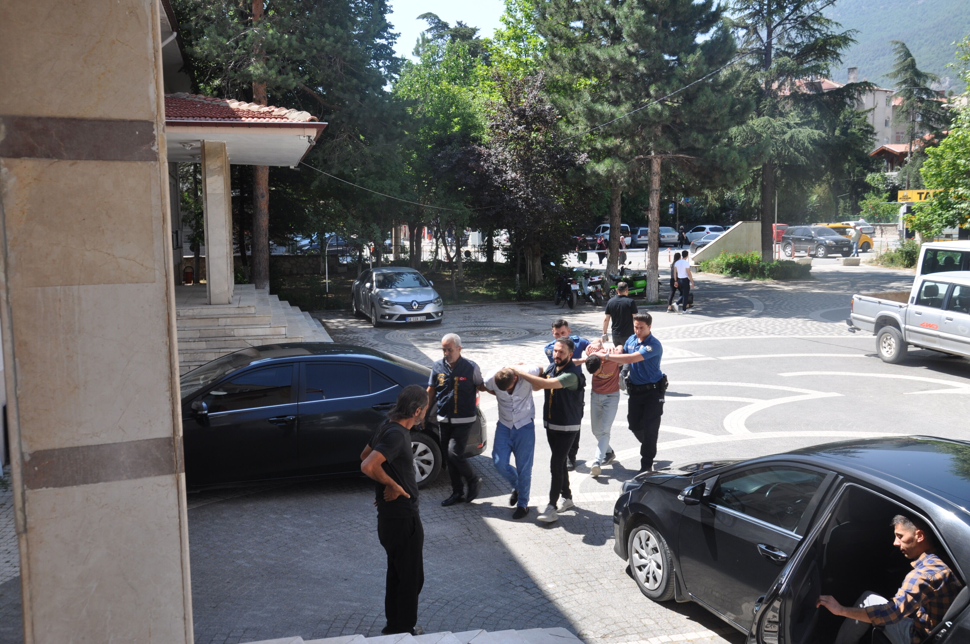 Konya'da düzenlenen uyuşturucu operasyonunda yakalanan kişi tutuklandı
