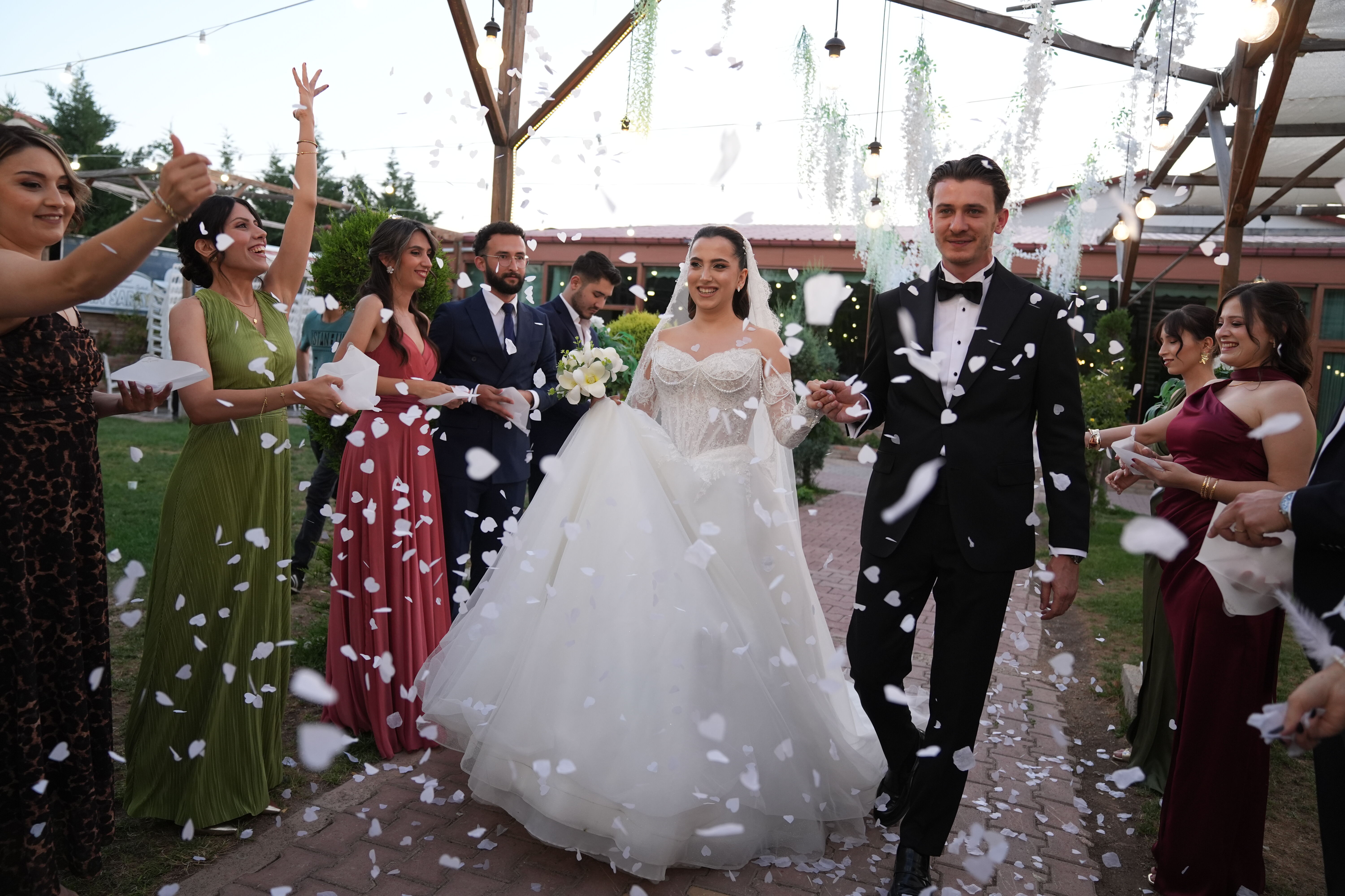 AA muhabirleri Ahmet Serdar Eser ve Zehra Tekeci'nin mutlu günü