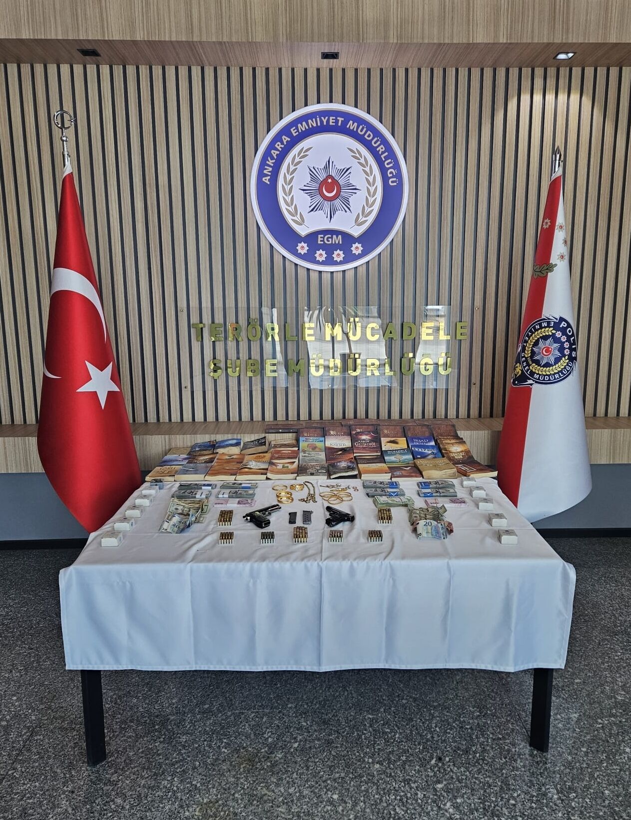 GÜNCELLEME - FETÖ'nün güncel finans yapılanmasına yönelik soruşturmada 15 şüpheli gözaltına alındı