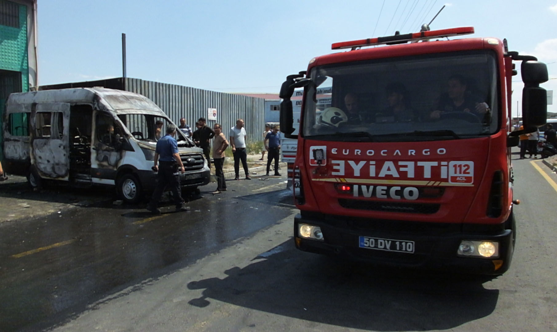 Nevşehir'de oto tamirhanesinde çıkan yangın hasara neden oldu