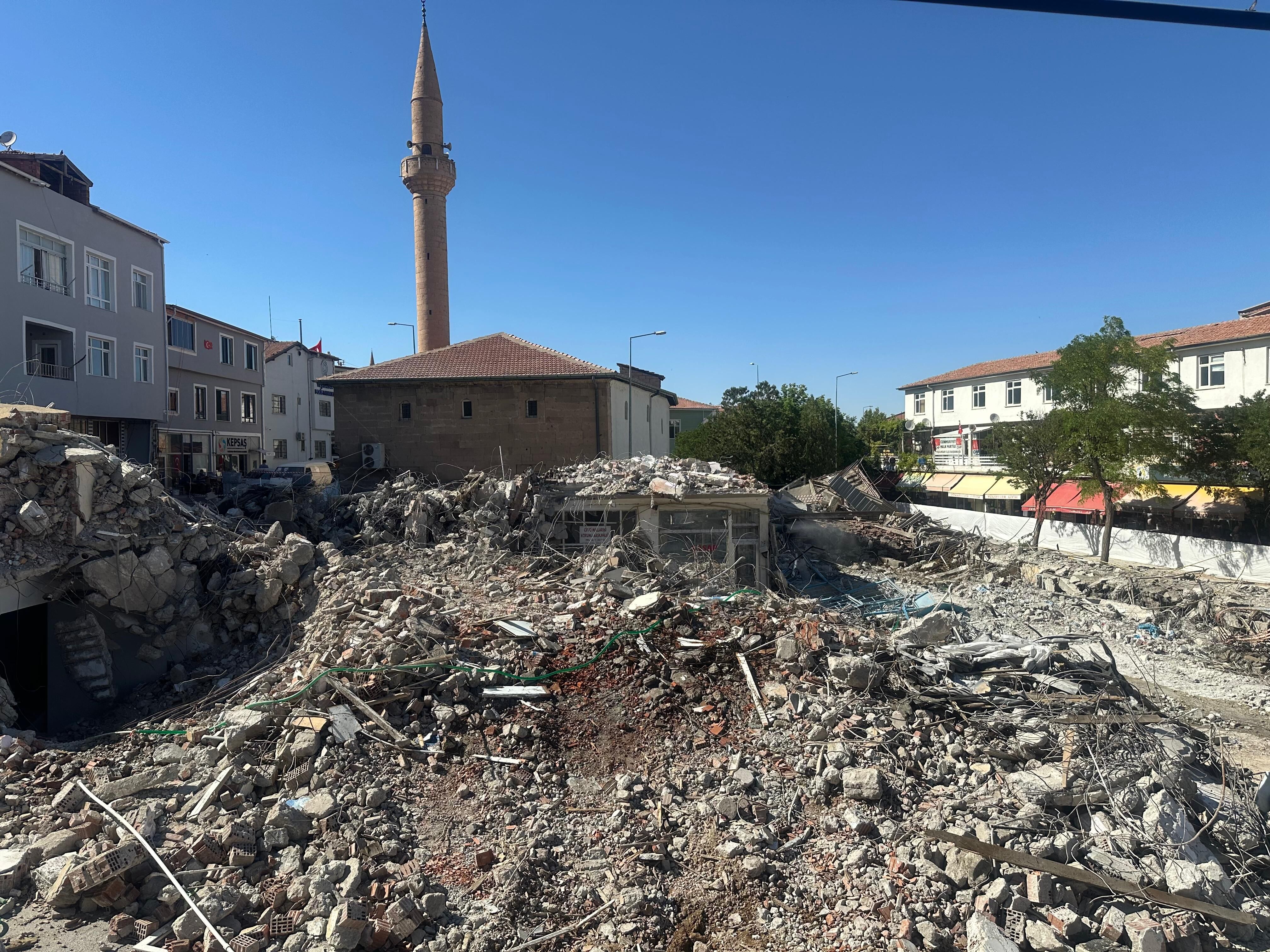 Yeşilhisar'da depremde ağır hasar alan Cevizli Çarşı yeniden inşa edilecek