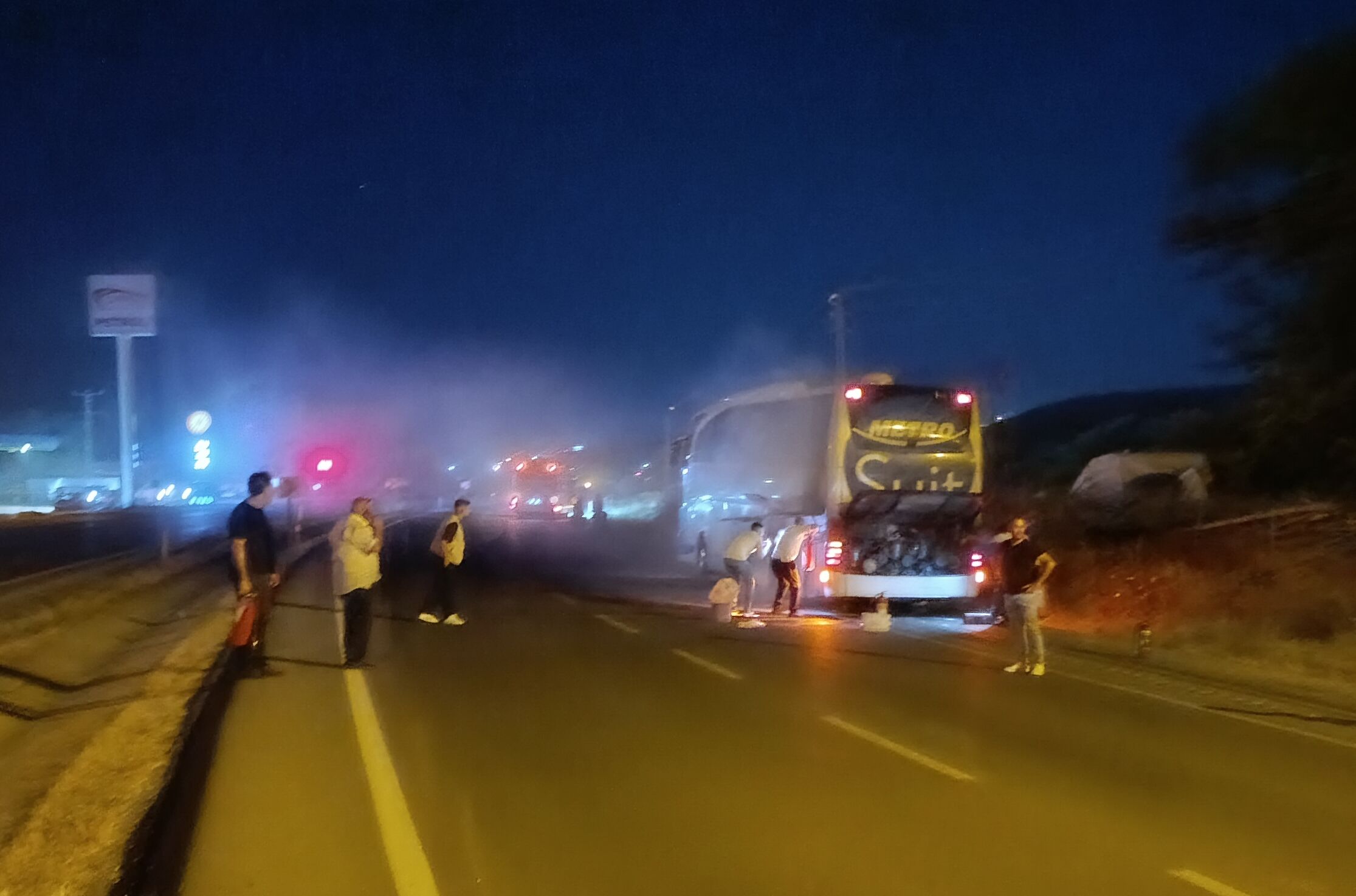 Yozgat'ta seyir halindeki yolcu otobüsünde çıkan yangın söndürüldü