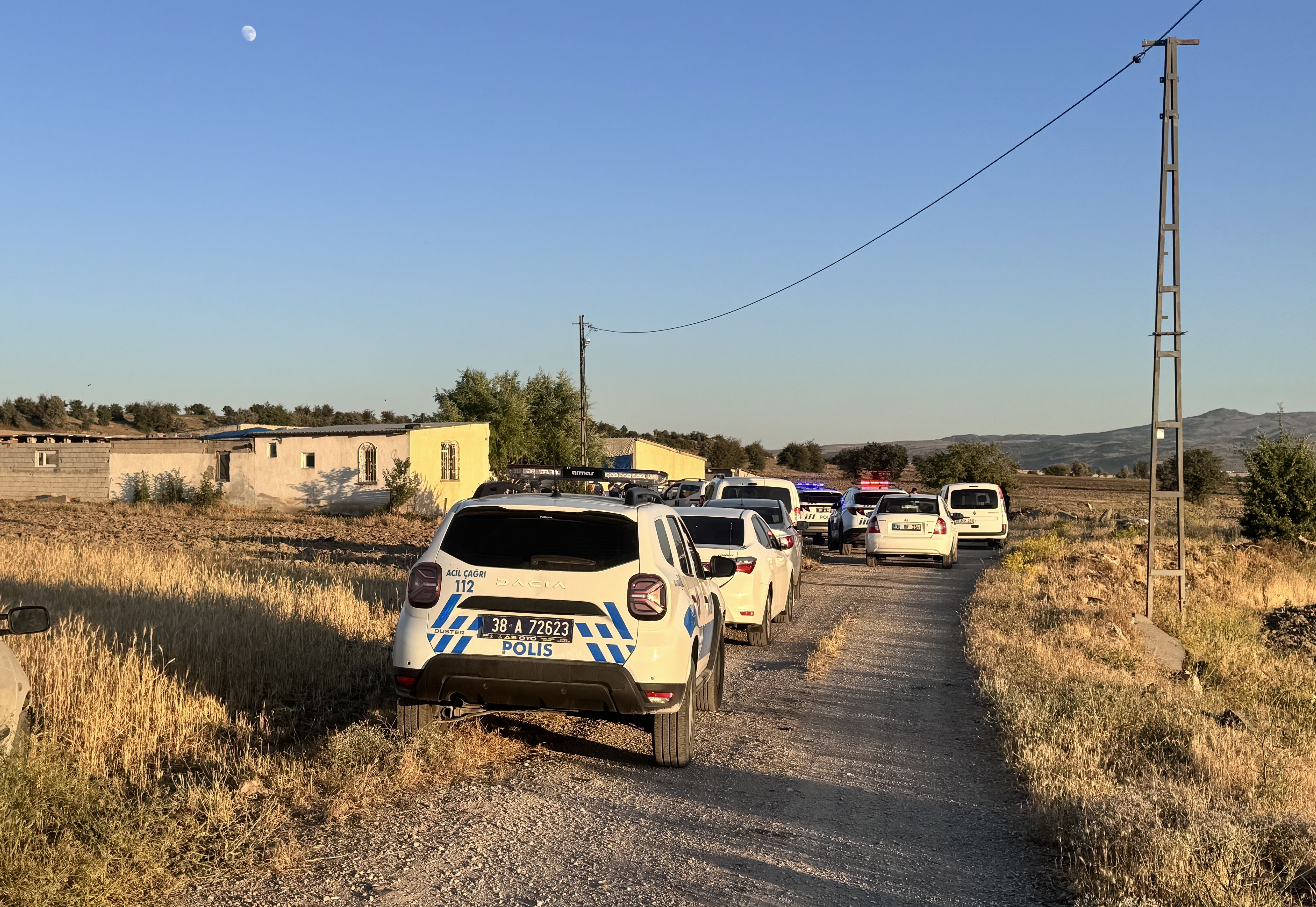 Kayseri'deki silahlı kavgada 3 kişi yaralandı