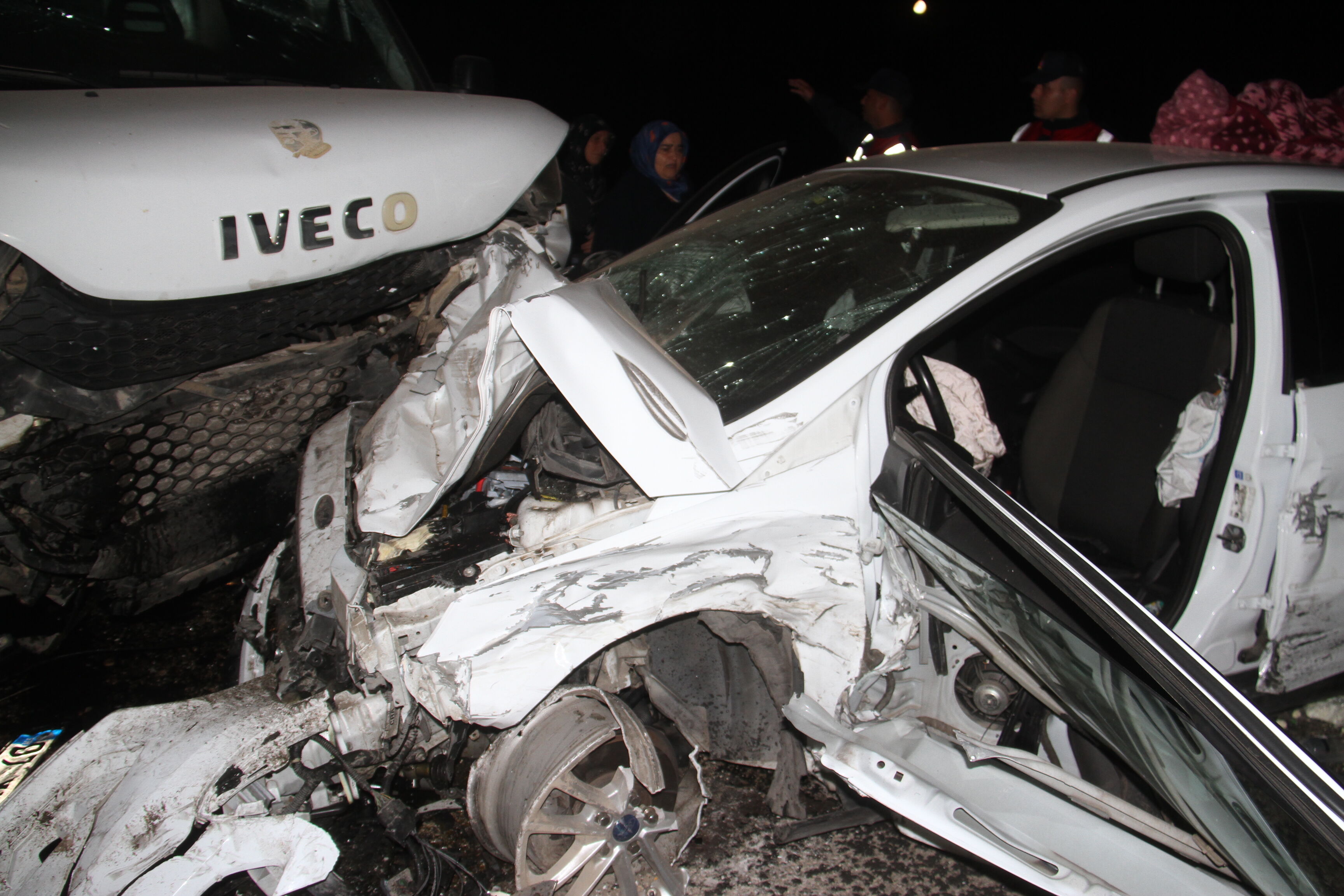 Konya'da zincirleme trafik kazasında 7 kişi yaralandı
