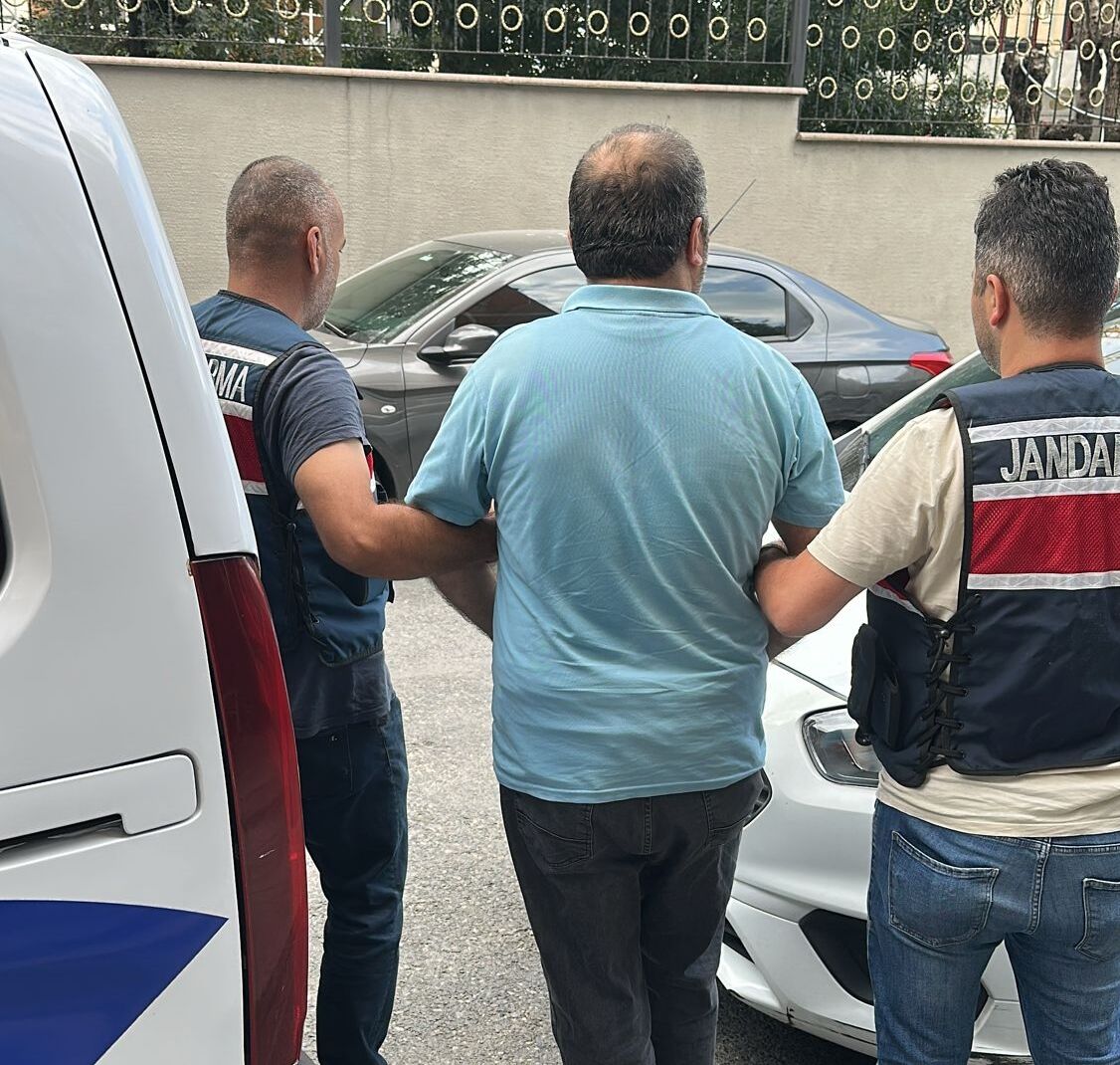 Kırşehir merkezli nitelikli dolandırıcılık operasyonunda yakalanan 6 şüpheli tutuklandı