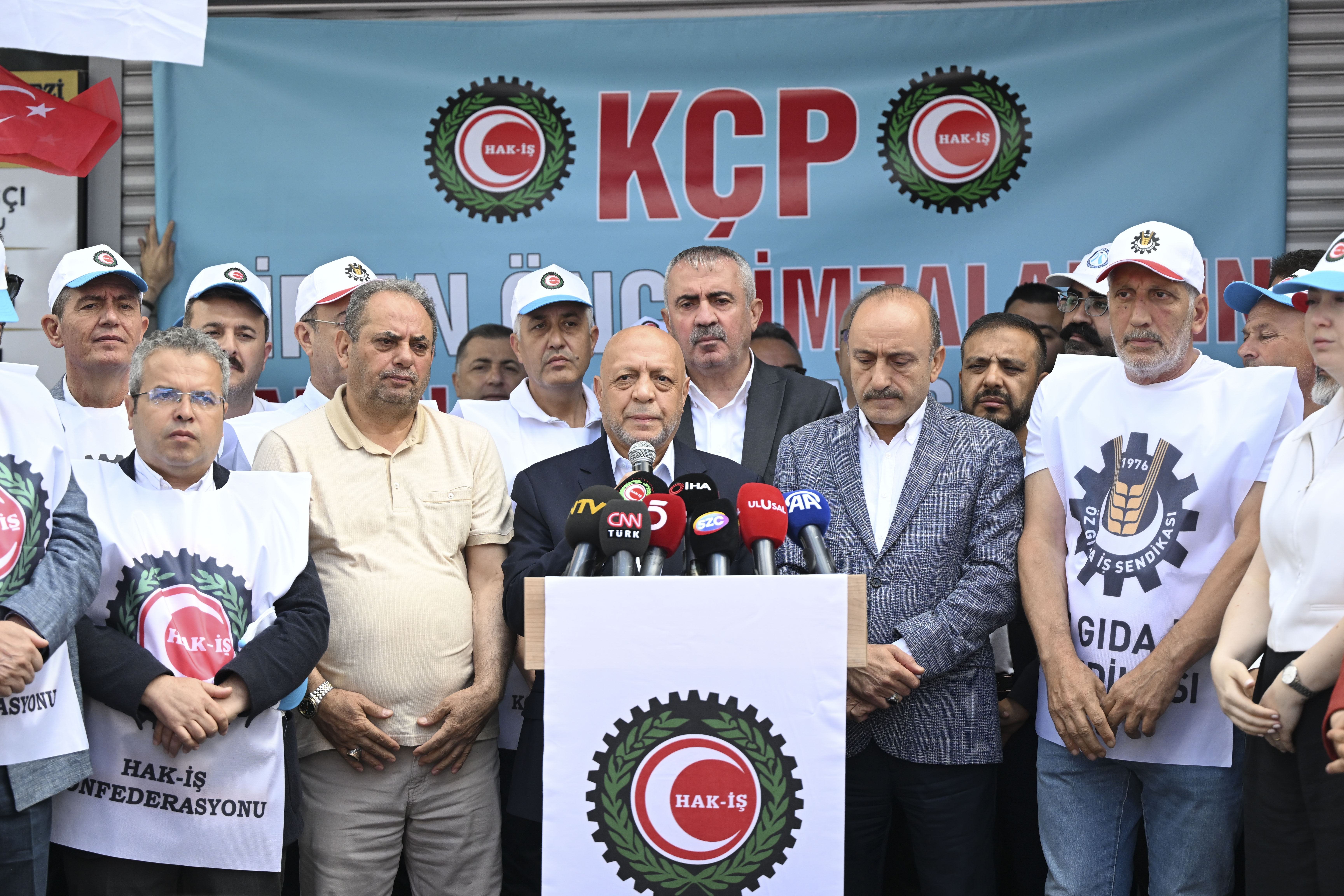 HAK-İŞ Genel Başkanı Arslan, kamu işçisinin zam görüşmelerine ilişkin konuştu: