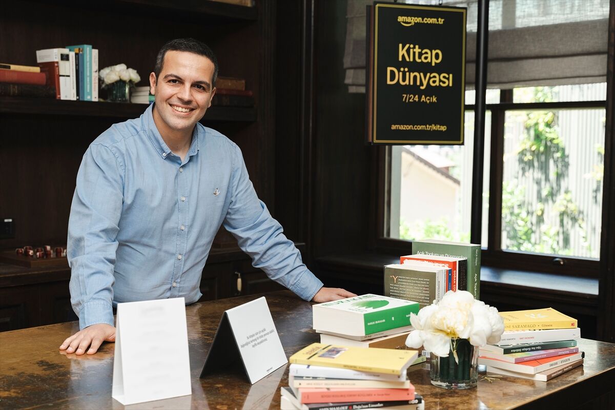 Amazon, 'Türkiye'nin Online Kitap Alışverişi Alışkanlıkları Araştırması' sonuçlarını paylaştı
