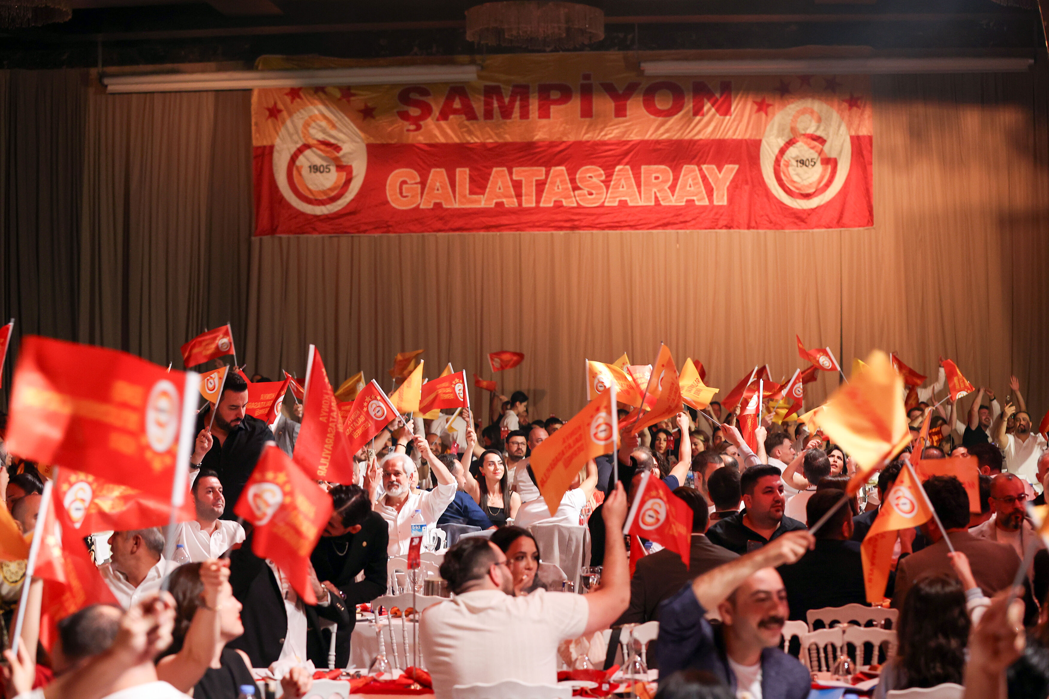 Galatasaray'ın 25. şampiyonluğu Konya'da kutlandı