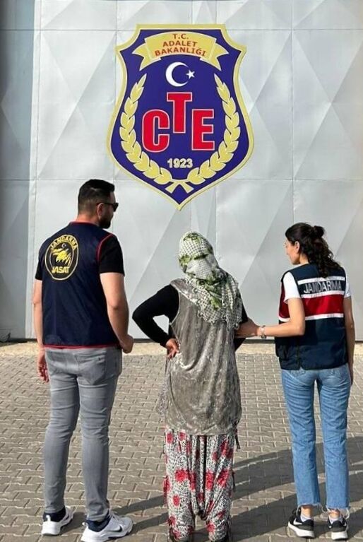 Kırşehir'de, 4 ilde 14 ayrı suç kaydı bulunan hükümlü yakalandı