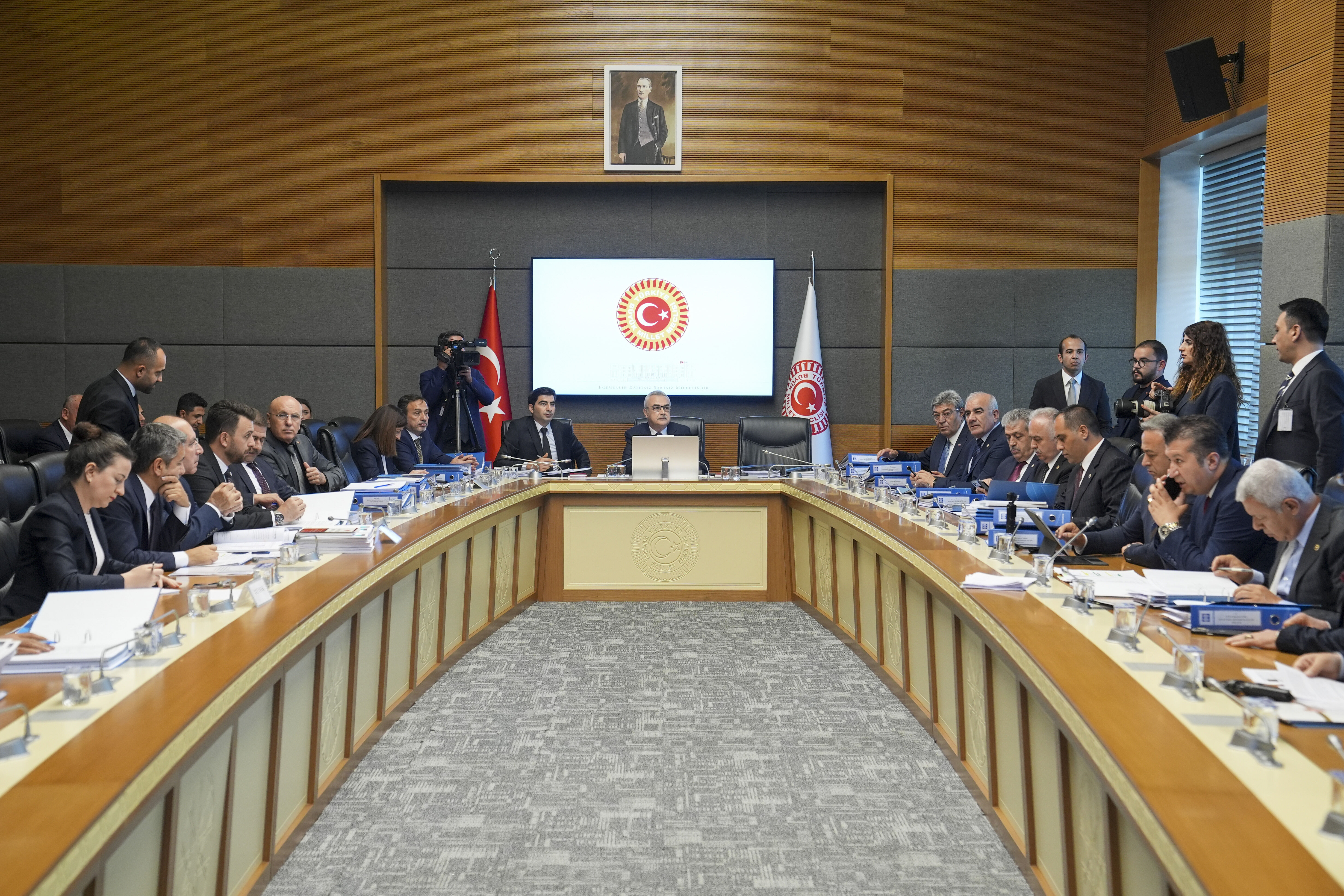 TBMM KİT Komisyonunda Halkbank'ın 2021 ve 2022 yılı hesapları görüşüldü