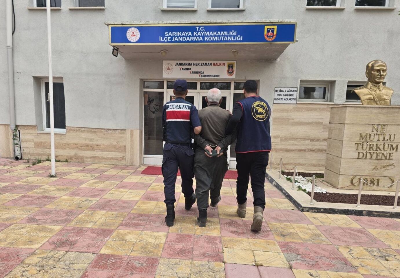 Yozgat'ta ekili tarım arazisini yaktığı öne sürülen zanlı yakalandı