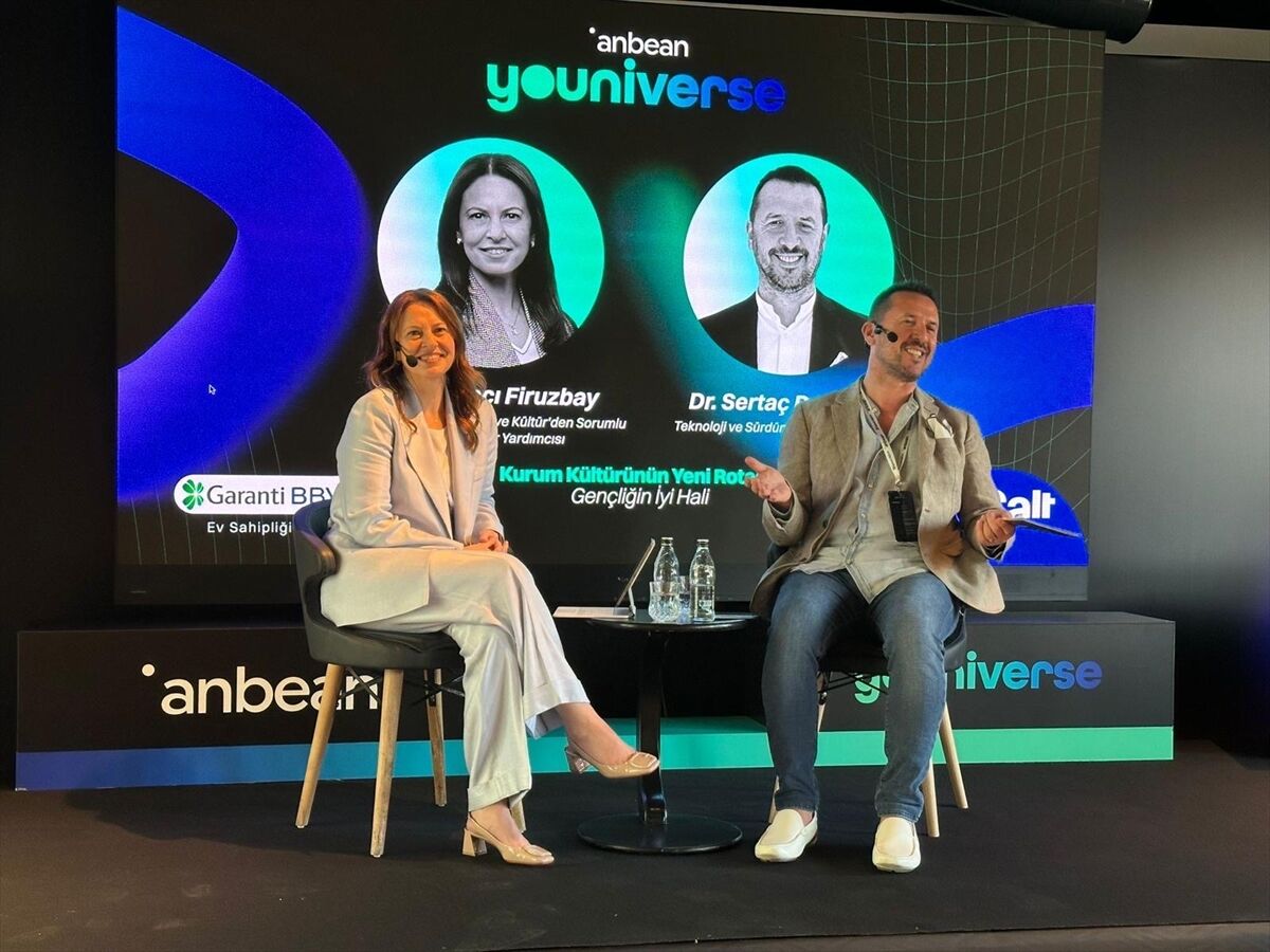 Garanti BBVA ev sahipliğinde 'Youniverse - Gençlerin Evrenine Yolculuk' etkinliği gerçekleşti