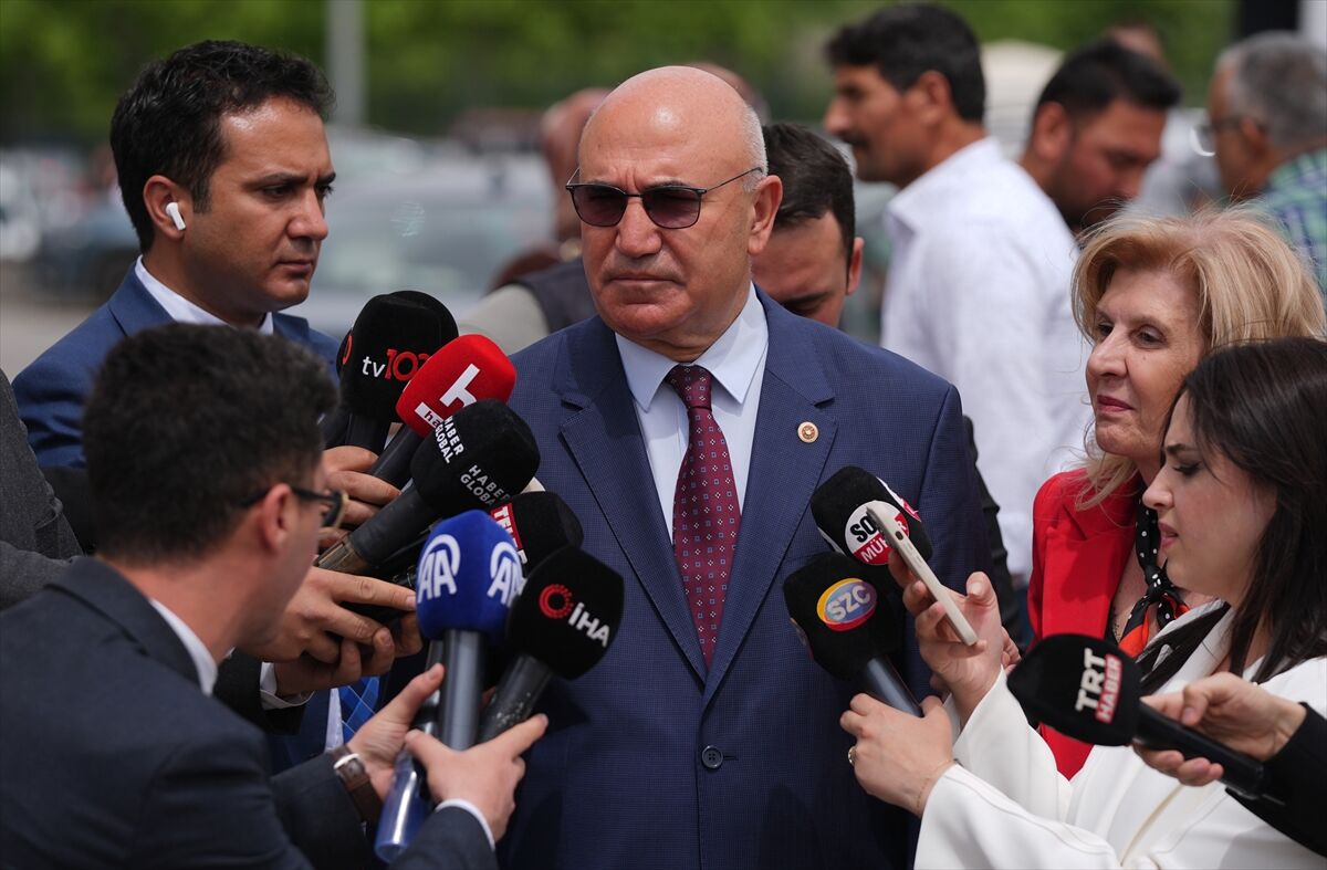 CHP'nin 38. Olağan Kurultayı ve 21. Olağanüstü Kurultayı'nın iptaline ilişkin dava