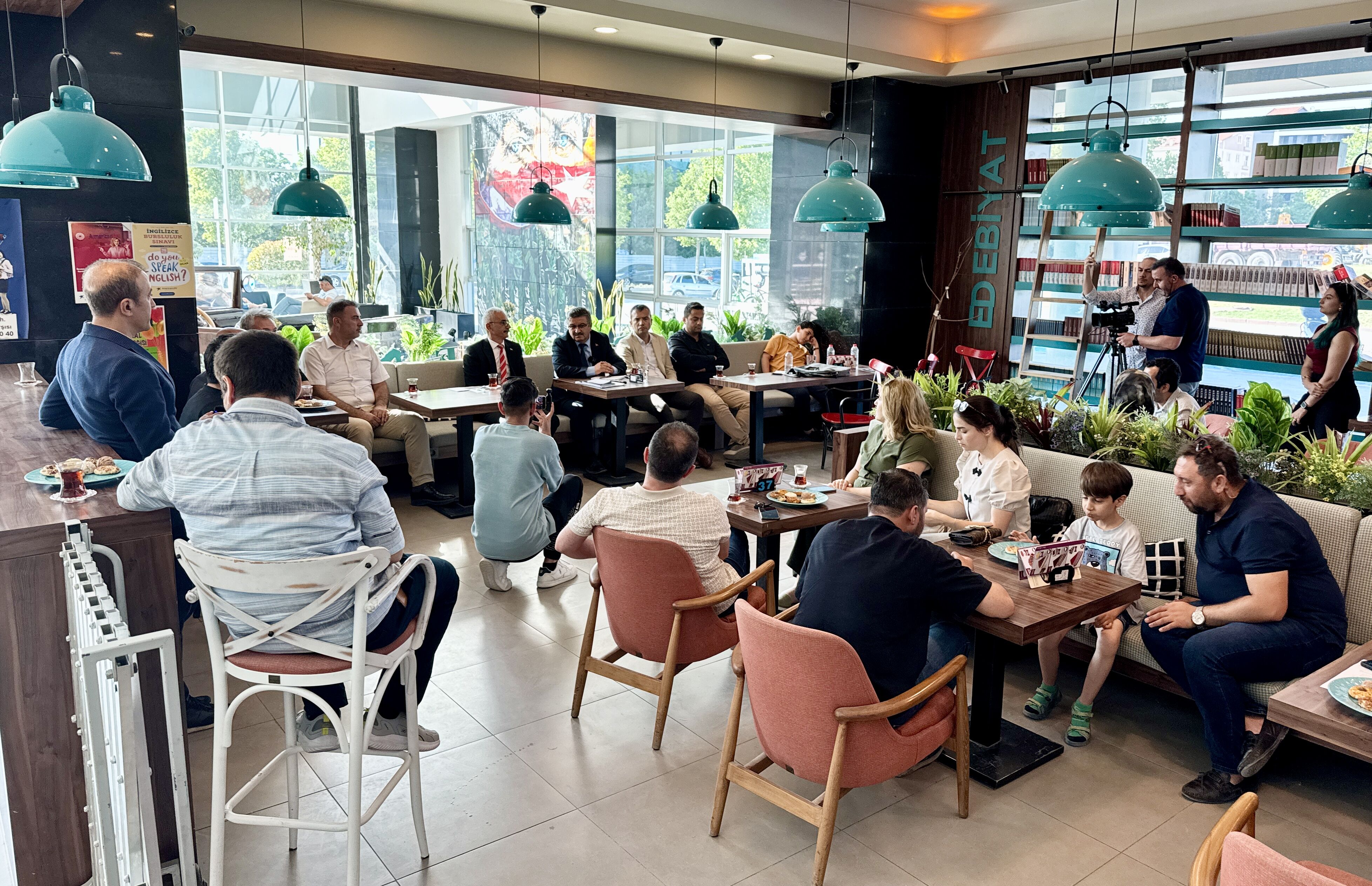 Kırşehir'de 'Bilim Kafe' etkinliğinde kentteki tarım uygulamaları anlatıldı
