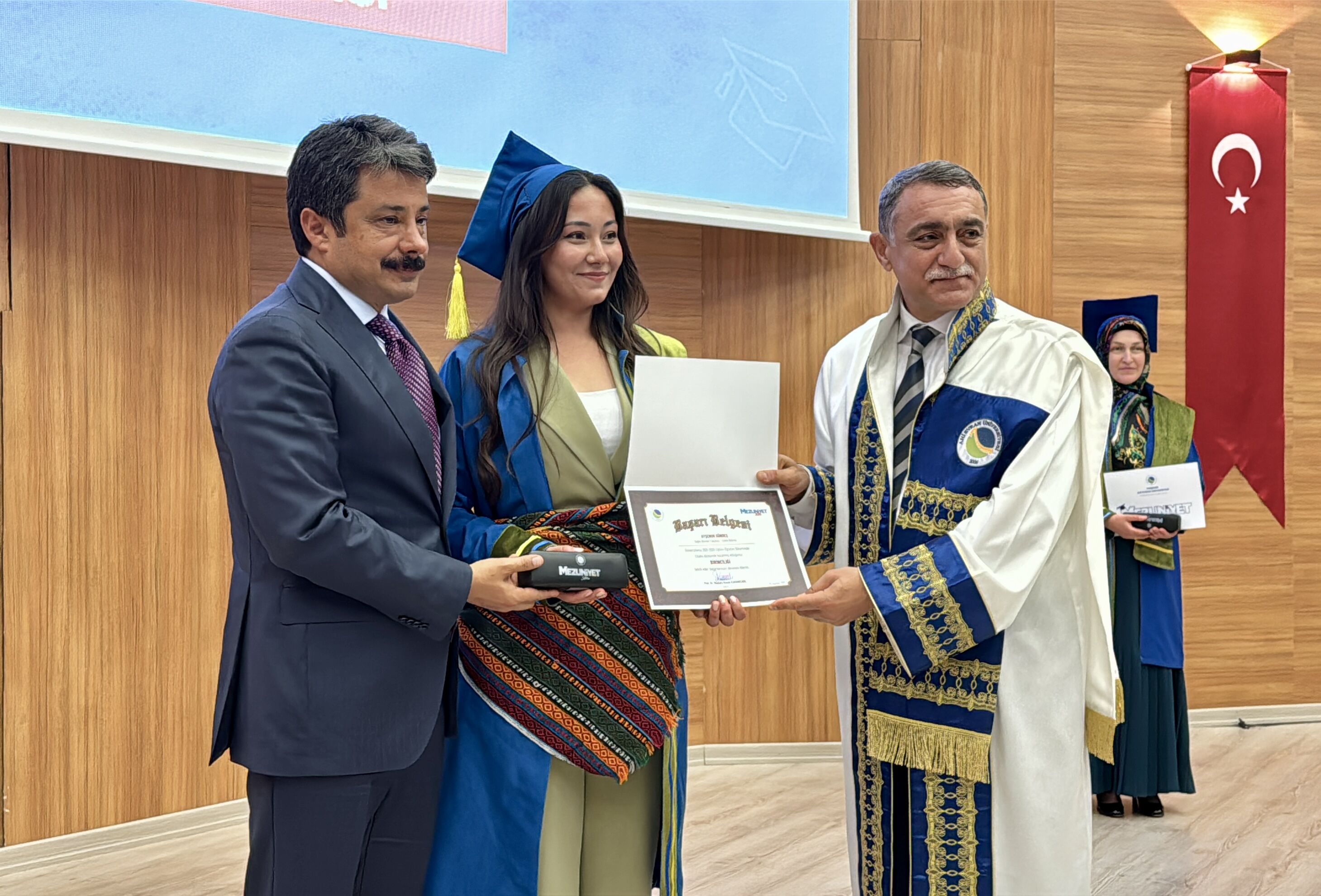 Kırşehir Ahi Evran Üniversitesinde mezuniyet töreni düzenlendi
