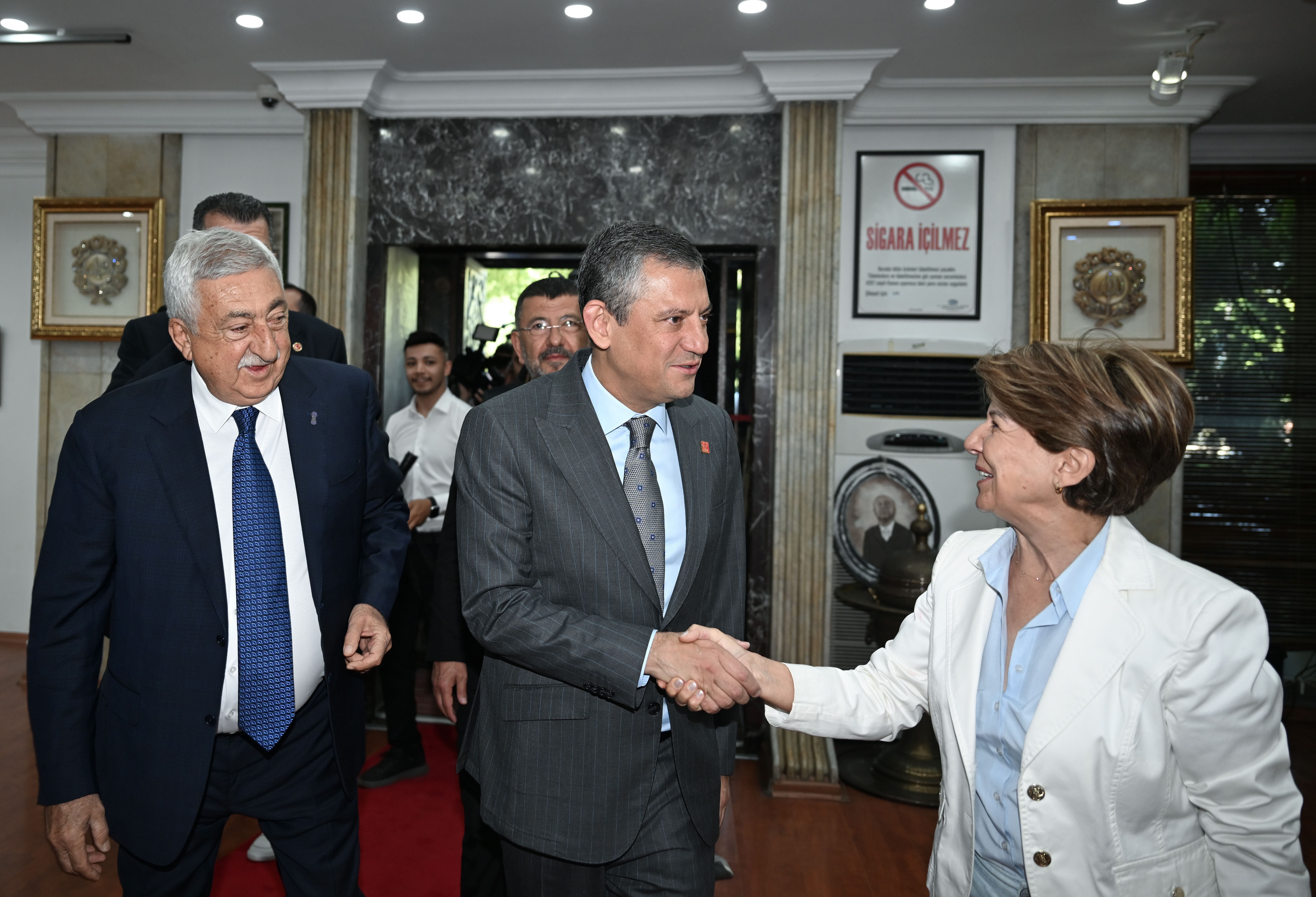 CHP Genel Başkanı Özel, TESK Başkanı Palandöken'i ziyaret etti: