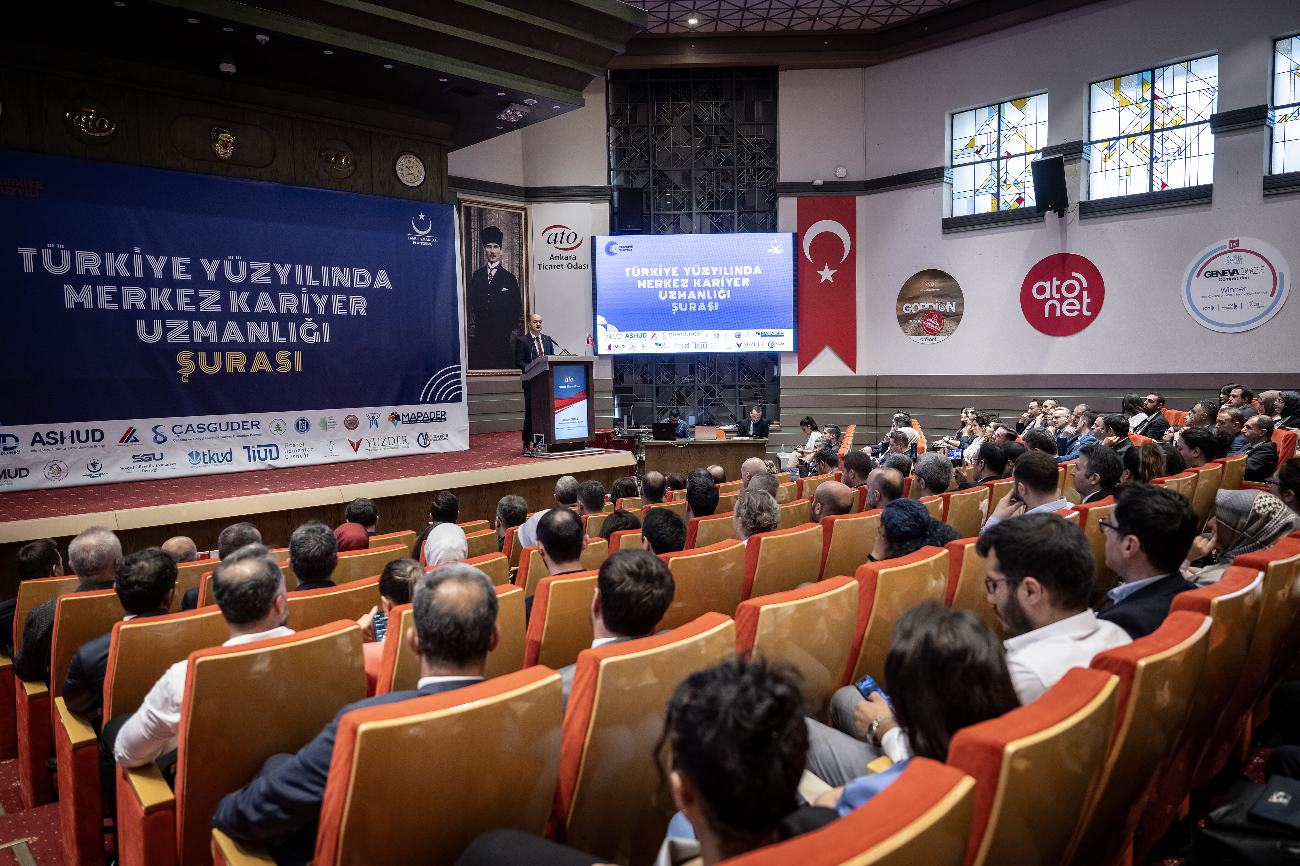 Başkentte 'Türkiye Yüzyılı'nda Merkez Kariyer Uzmanlığı Şurası' düzenlendi