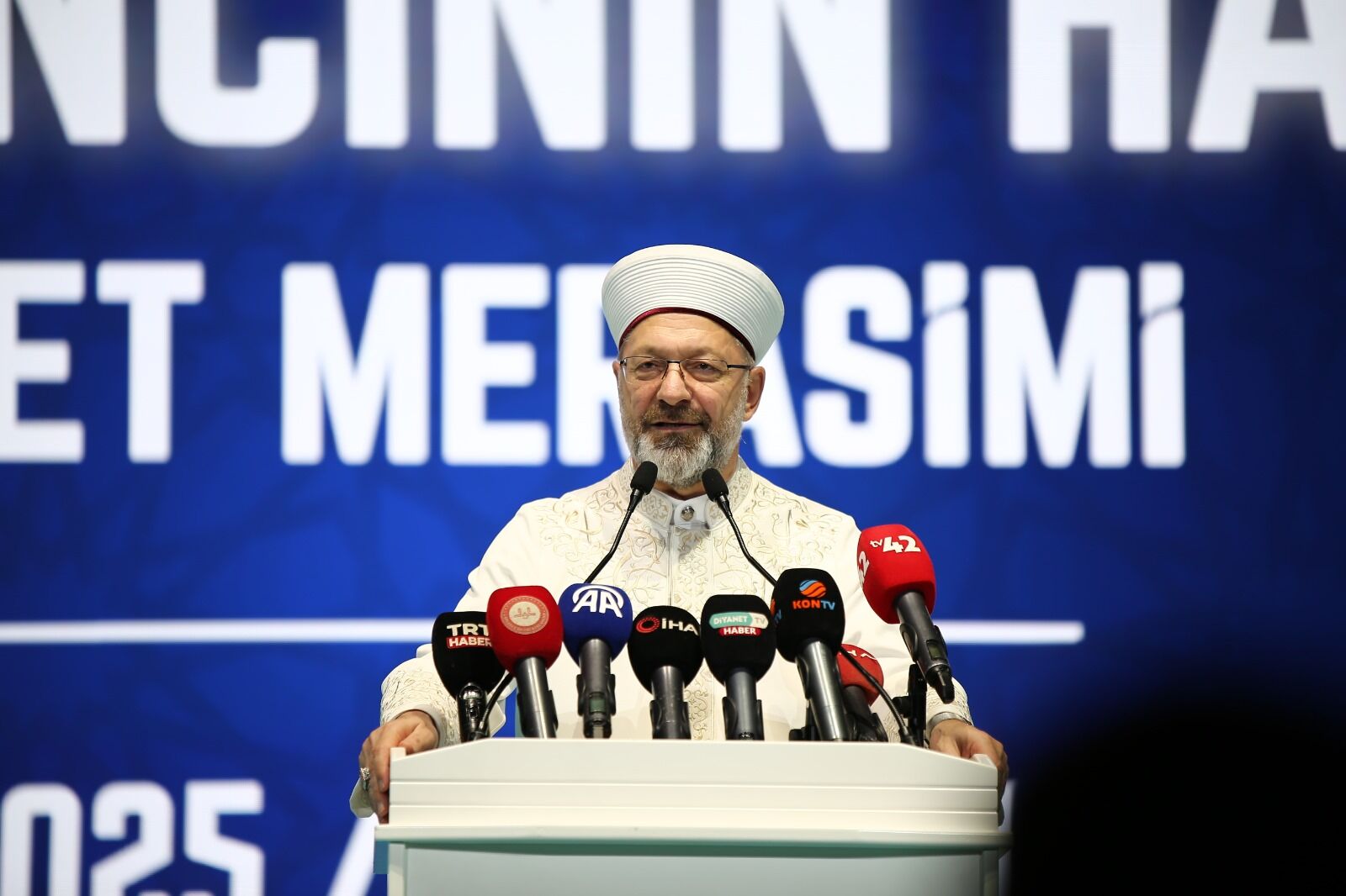 Diyanet İşleri Başkanı Ali Erbaş, Konya'da hafızlık icazet töreninde konuştu: