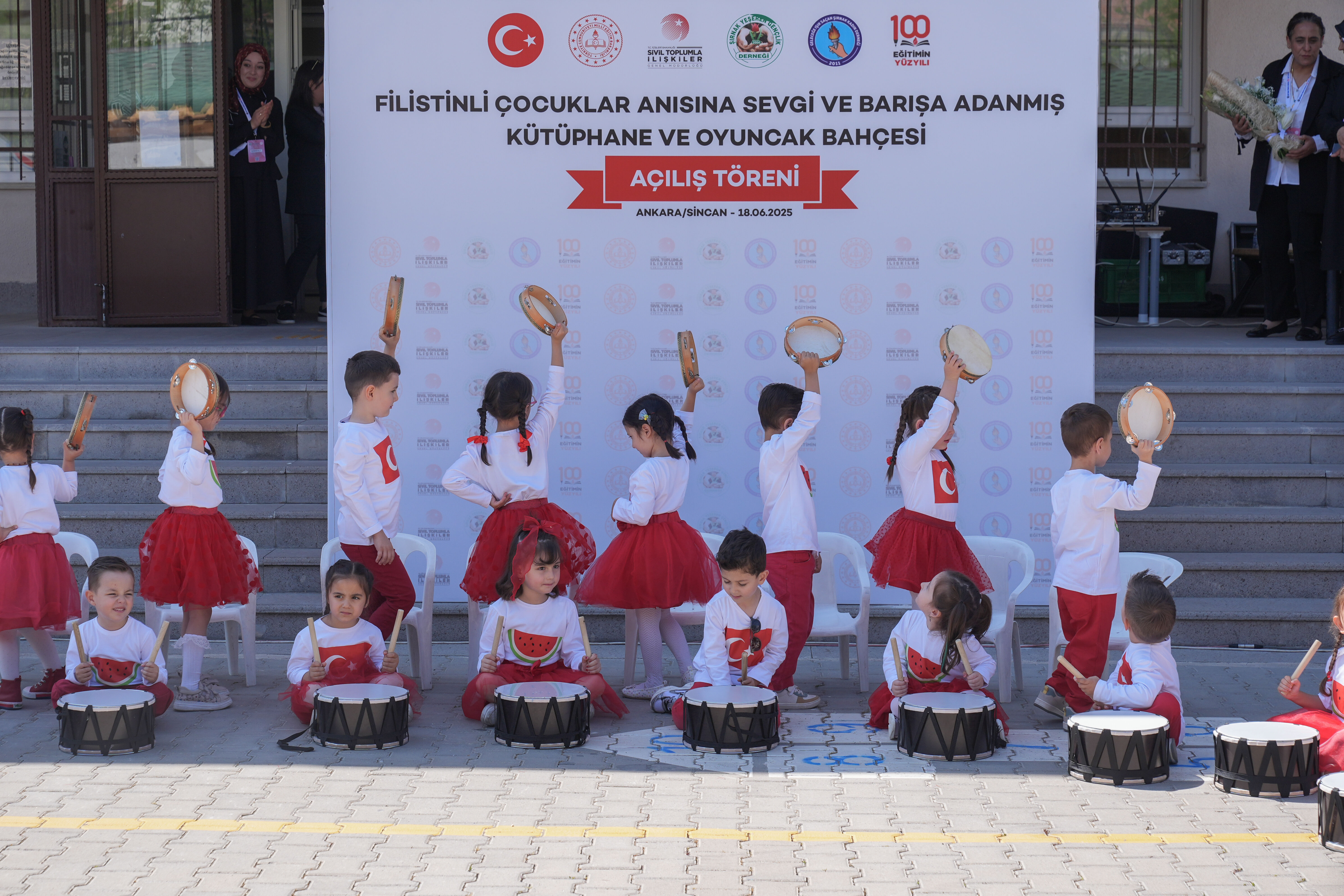 İsrail saldırılarında ölen Filistinli çocuklar için Ankara'da kütüphane açıldı
