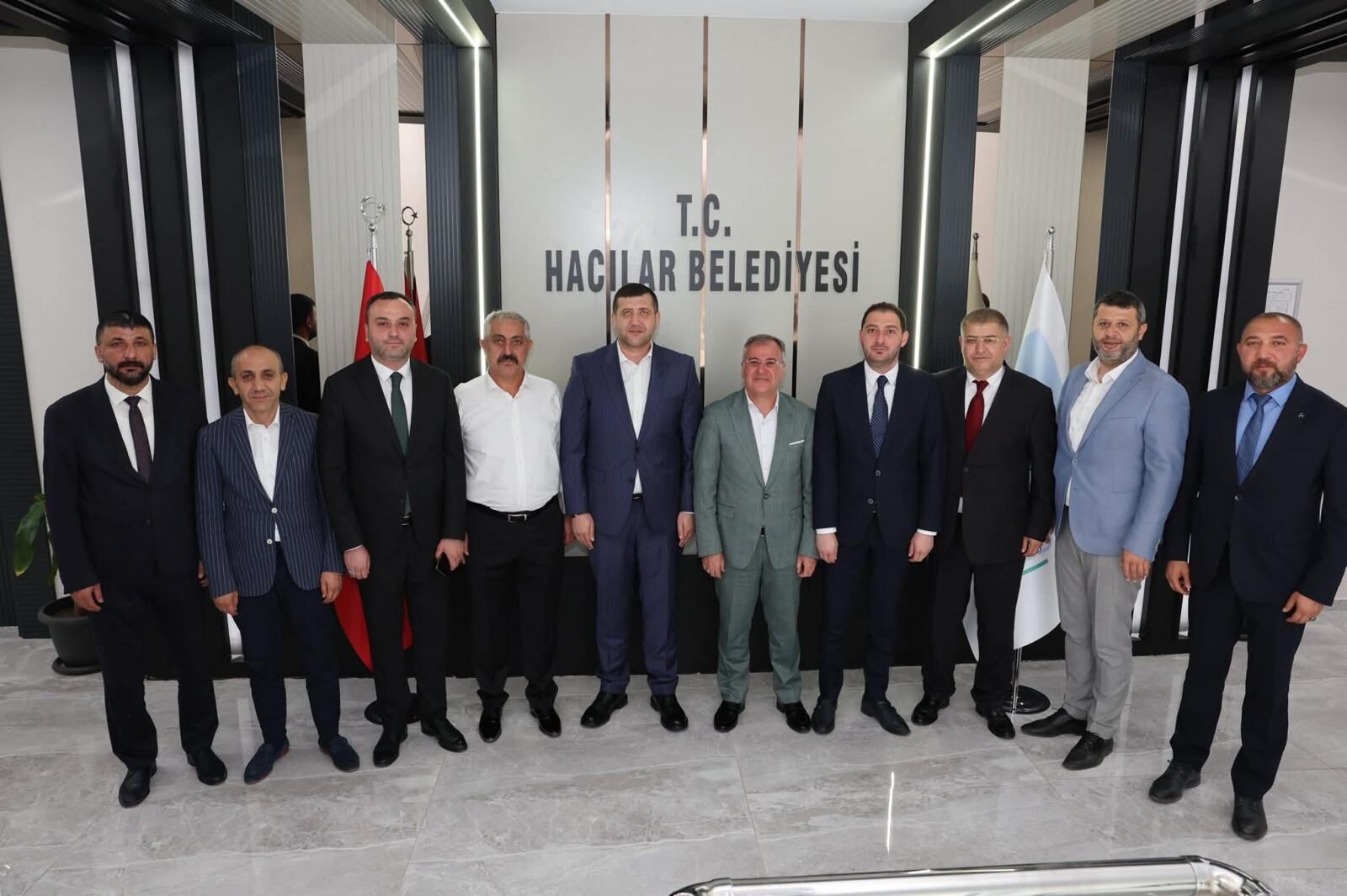 MHP Milletvekili Ersoy, Melikgazi ve Hacılar belediyelerini ziyaret etti