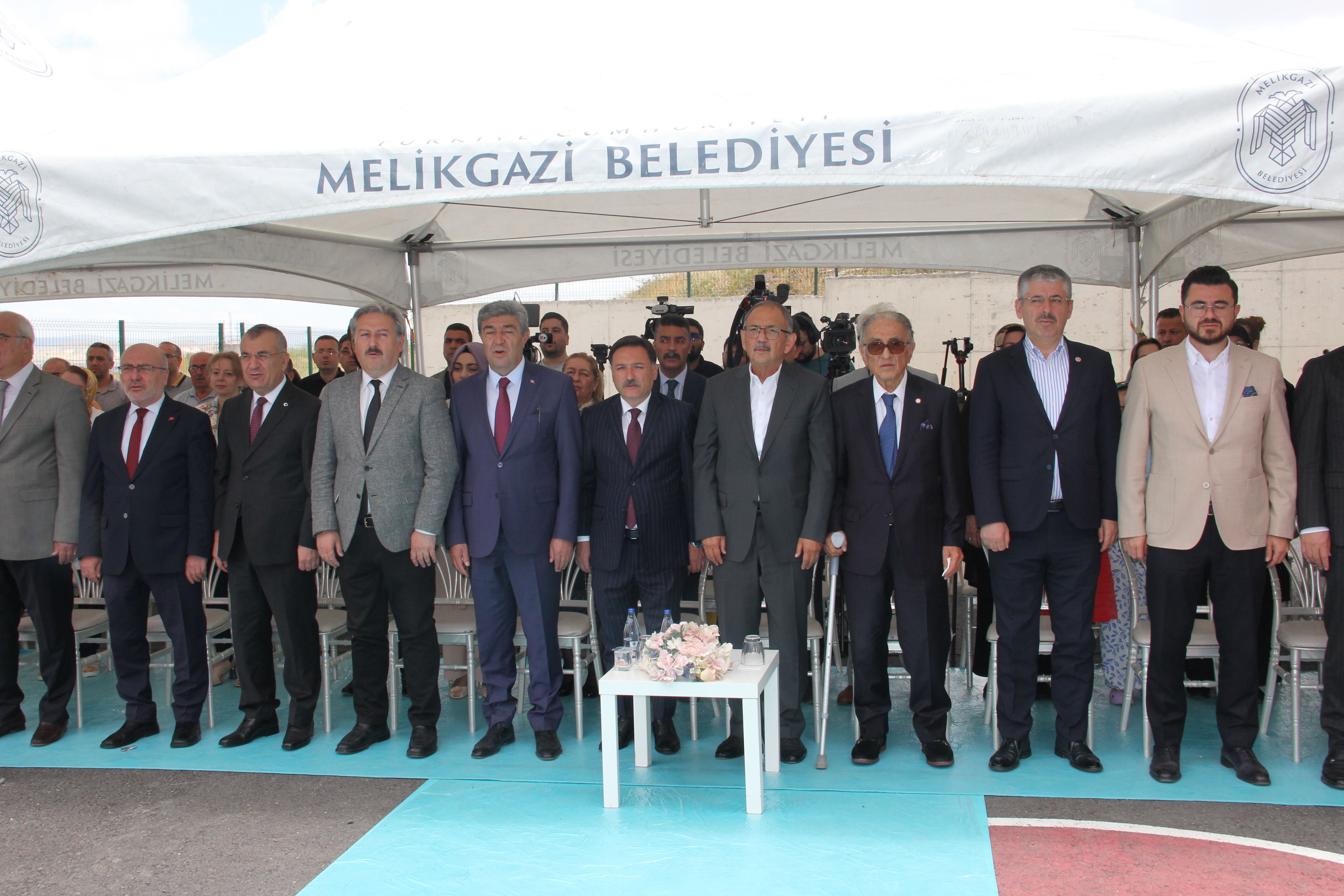 Melikgazi Belediyesi ve hayırsever işbirliğiyle yaptırılan 3 okulun açılışı gerçekleştirildi