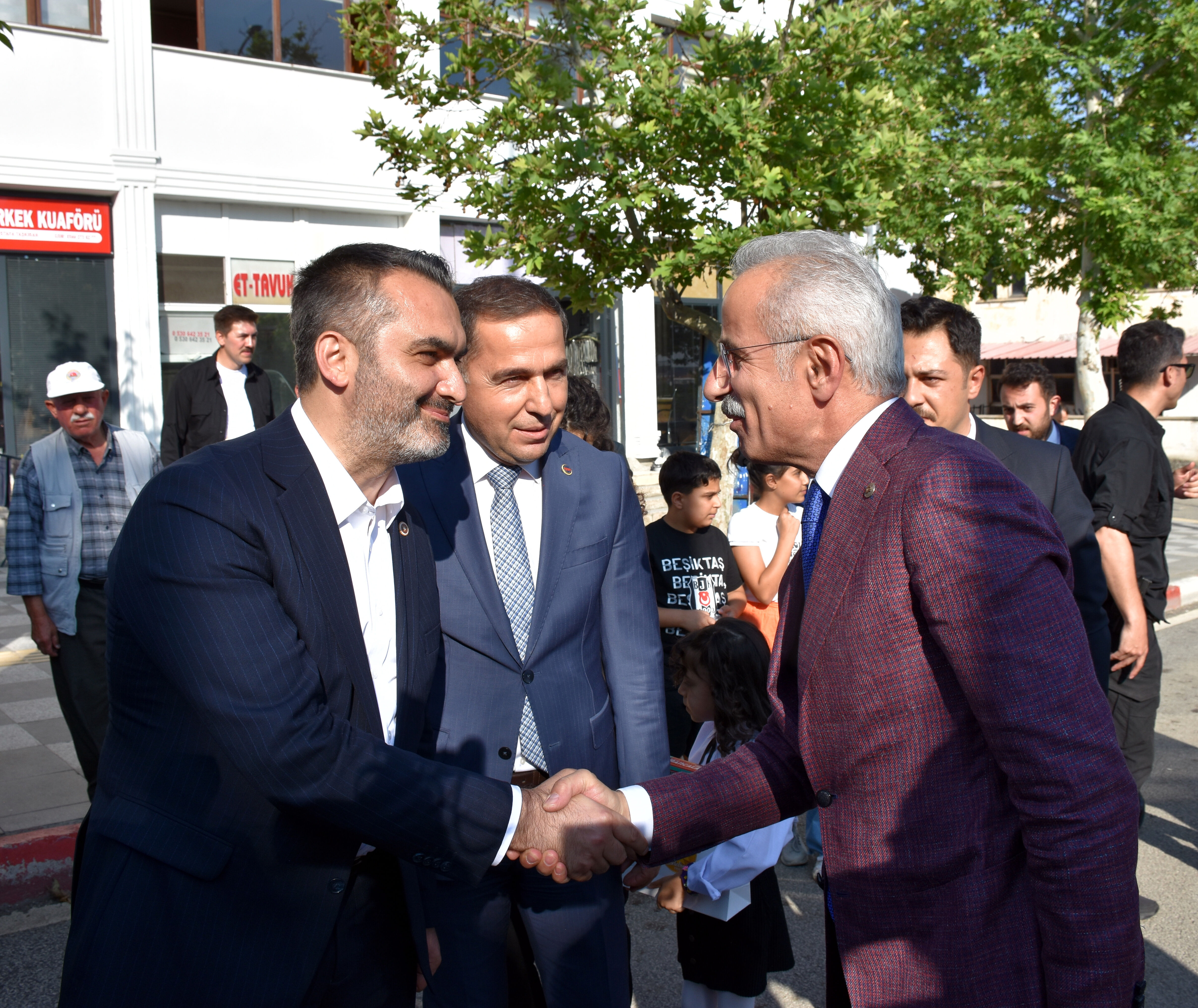 Ulaştırma ve Altyapı Bakanı Uraloğlu'ndan Delice ilçesine ziyaret