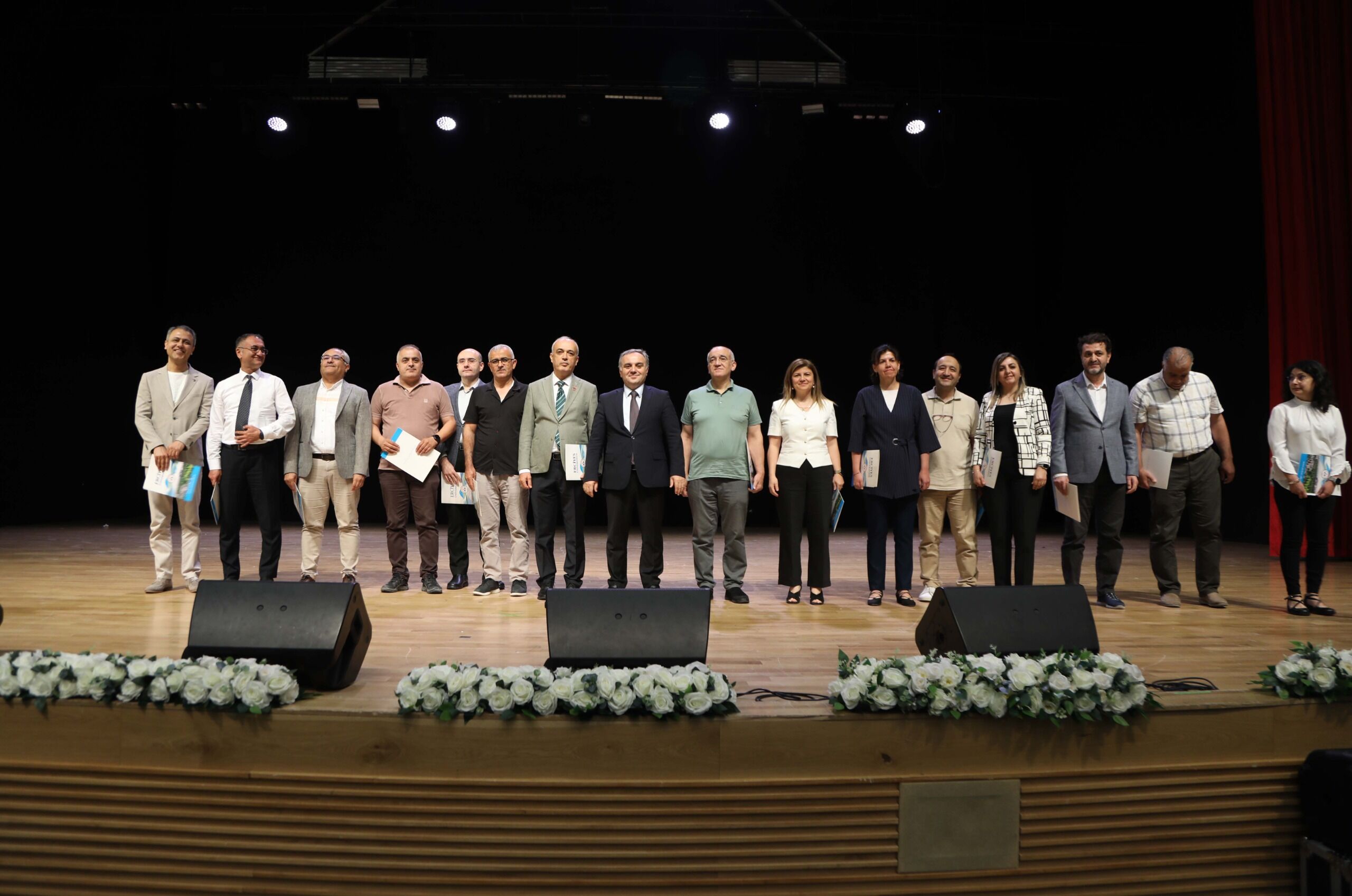 ERÜ'de '2024 yılı Araştırma Performansı Değerlendirme Toplantısı ve Ödül Töreni' düzenlendi