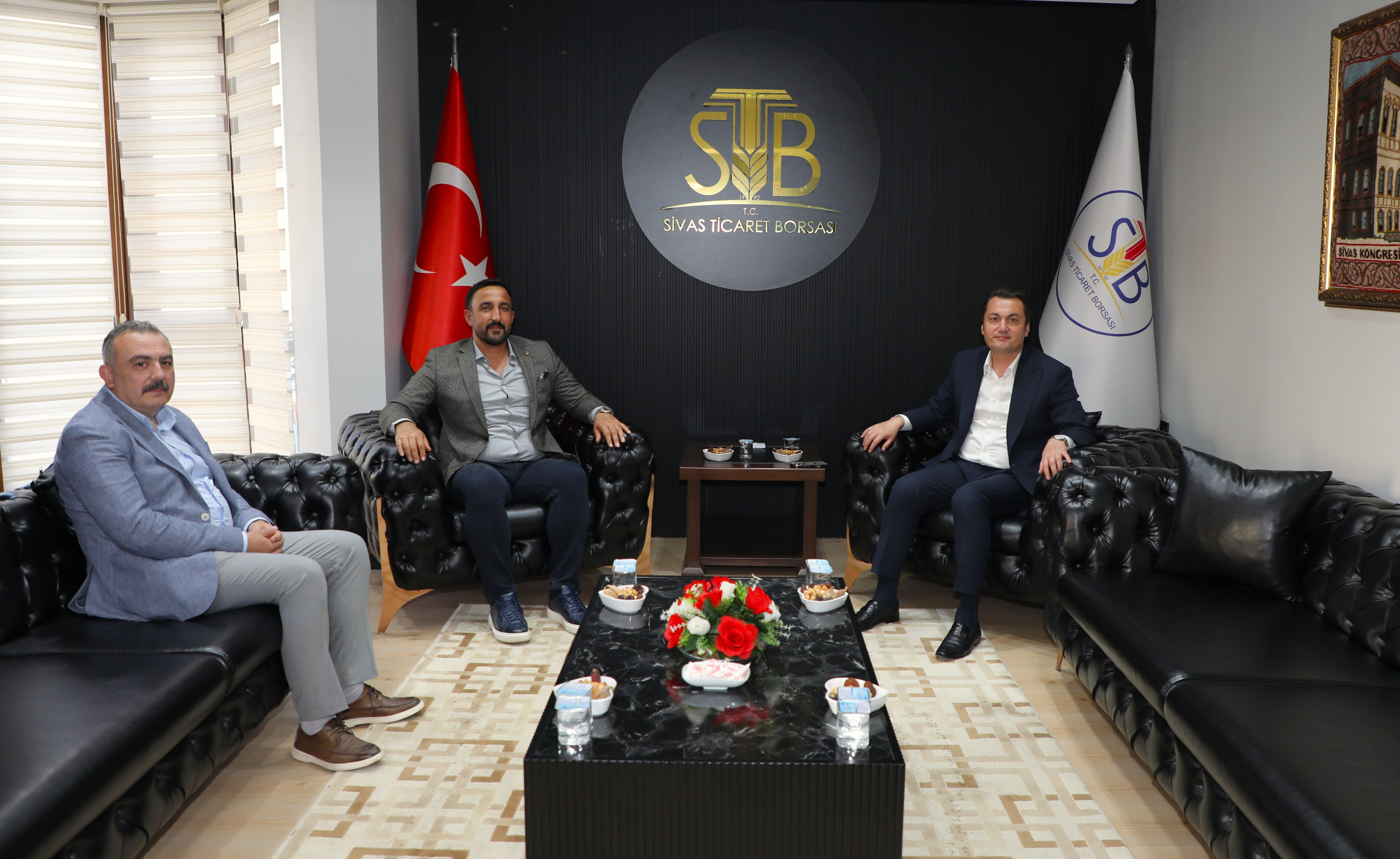 Öztürk'ten Sivas Ticaret Borsasına veda ziyareti
