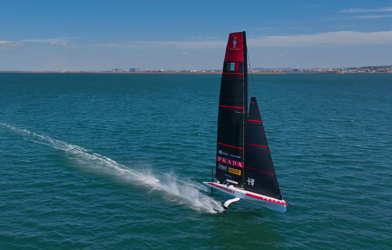 Alfa Romeo, İtalyan Luna Rossa yelken takımının resmi sponsoru oldu