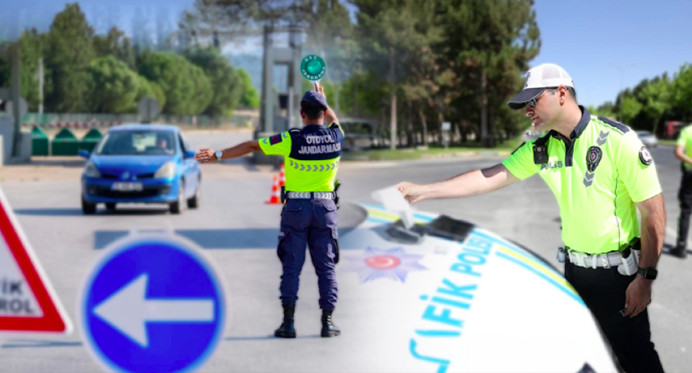 Bayramın İlk Gününde 7 Kişi Trafik Kazası'nda Hayatını Kaybetti