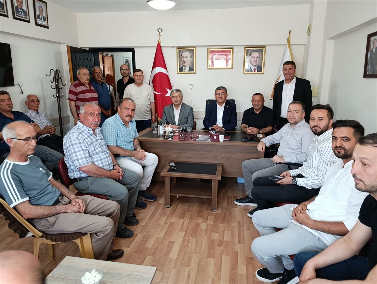 Seydişehir'de AK Parti İlçe Başkanlığında bayramlaşma programı düzenlendi