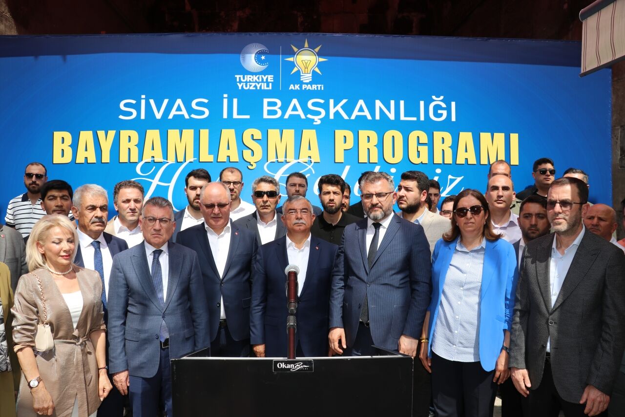 AK Parti Grup Başkanı Güler, Sivas'ta partisinin bayramlaşma programında konuştu:
