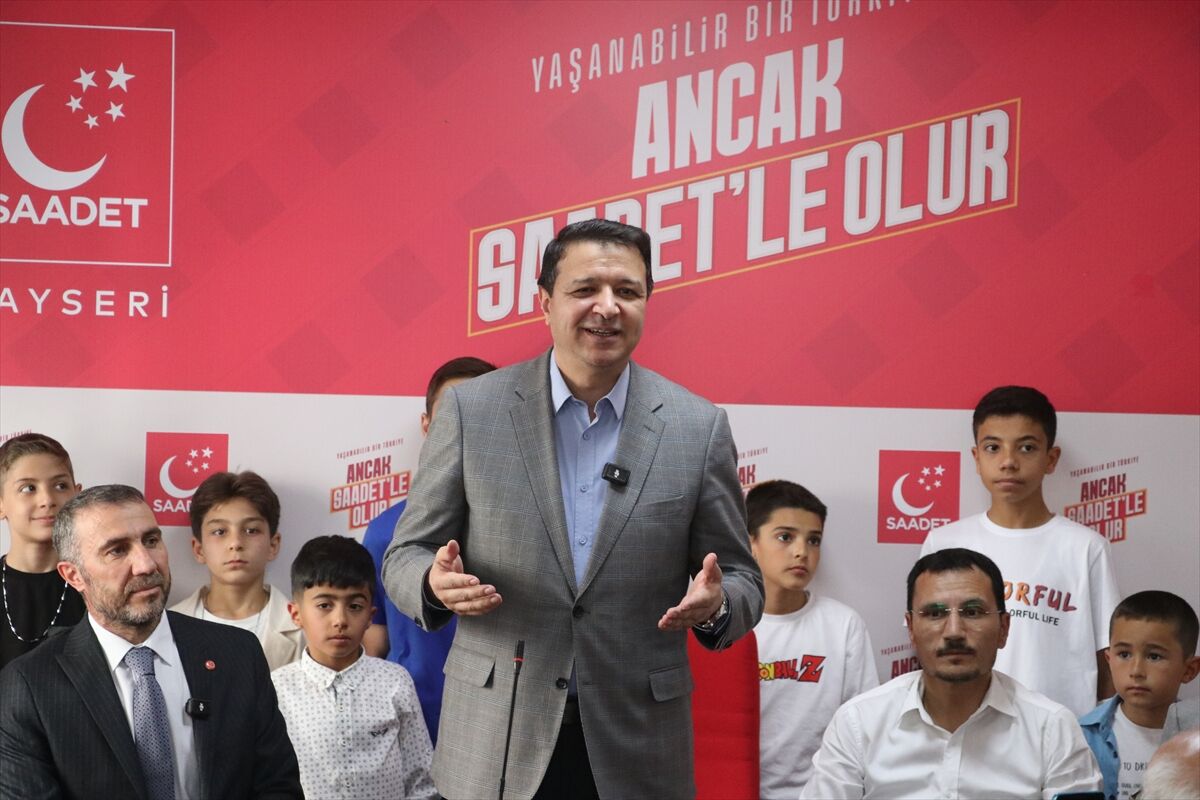 Saadet Partisi Genel Başkanı Arıkan, Kayseri'de bayramlaşma programında konuştu: