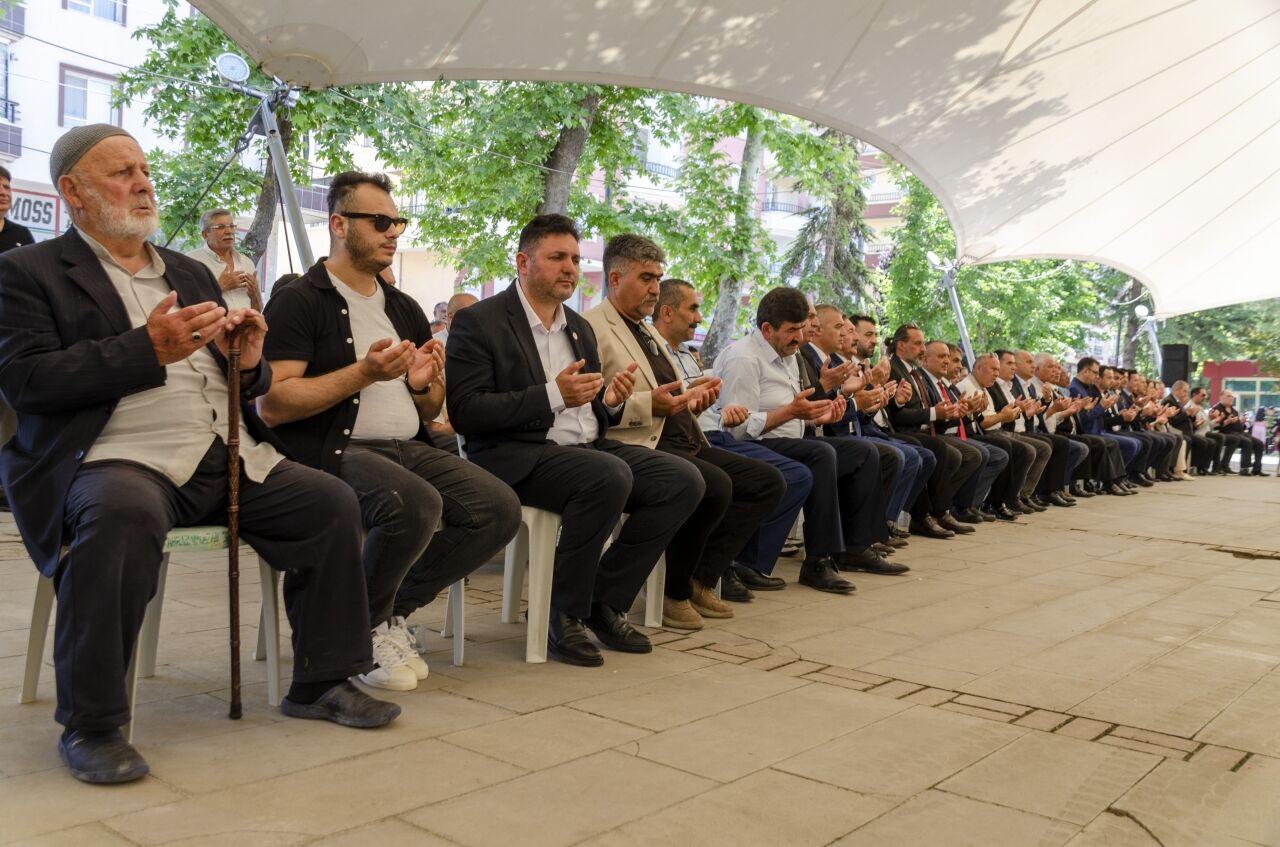 Kahramankazan'da bayramlaşma töreni düzenlendi