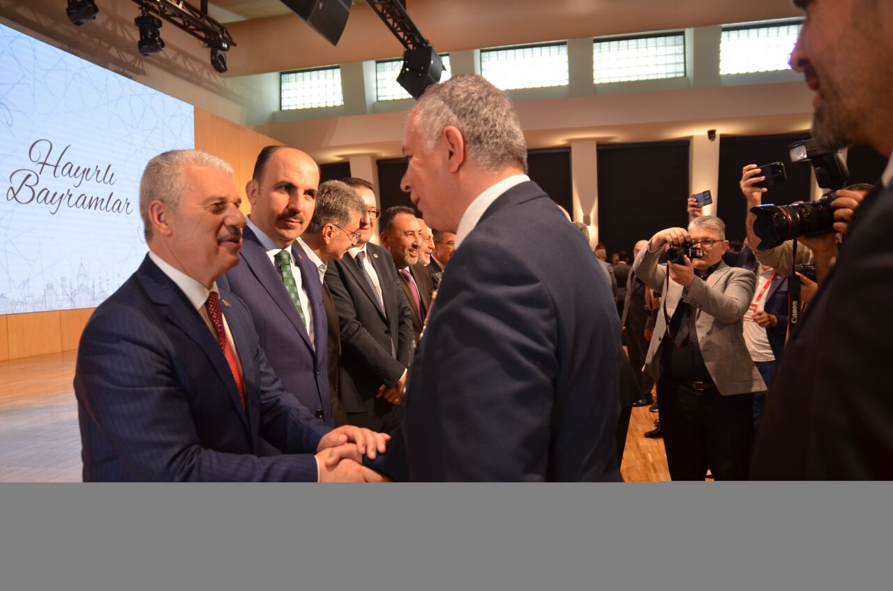 Konya'da protokol üyeleri bayramlaşma programında buluştu