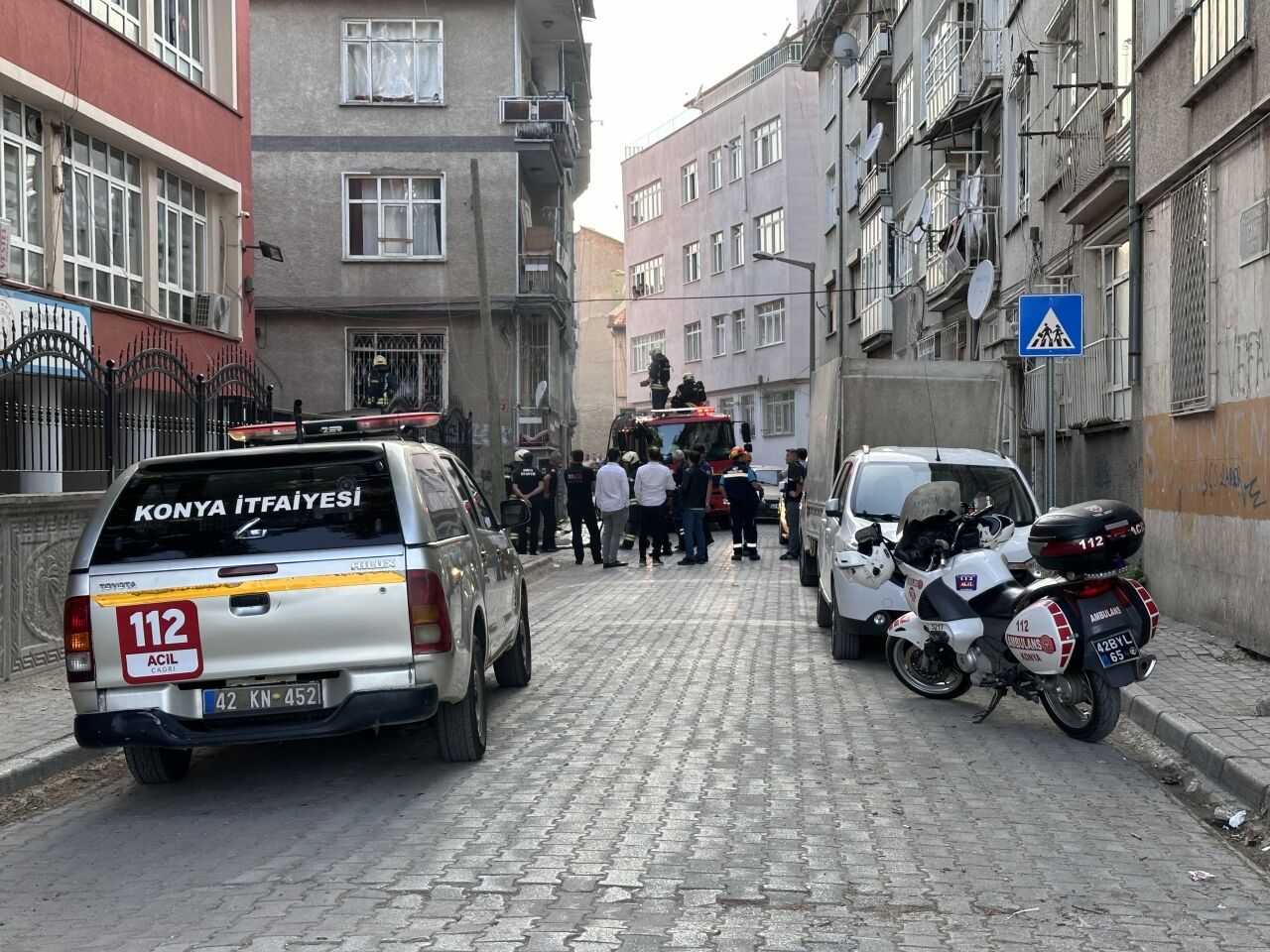 Konya'da sinir krizi geçiren kişi evinde yangın çıkardı