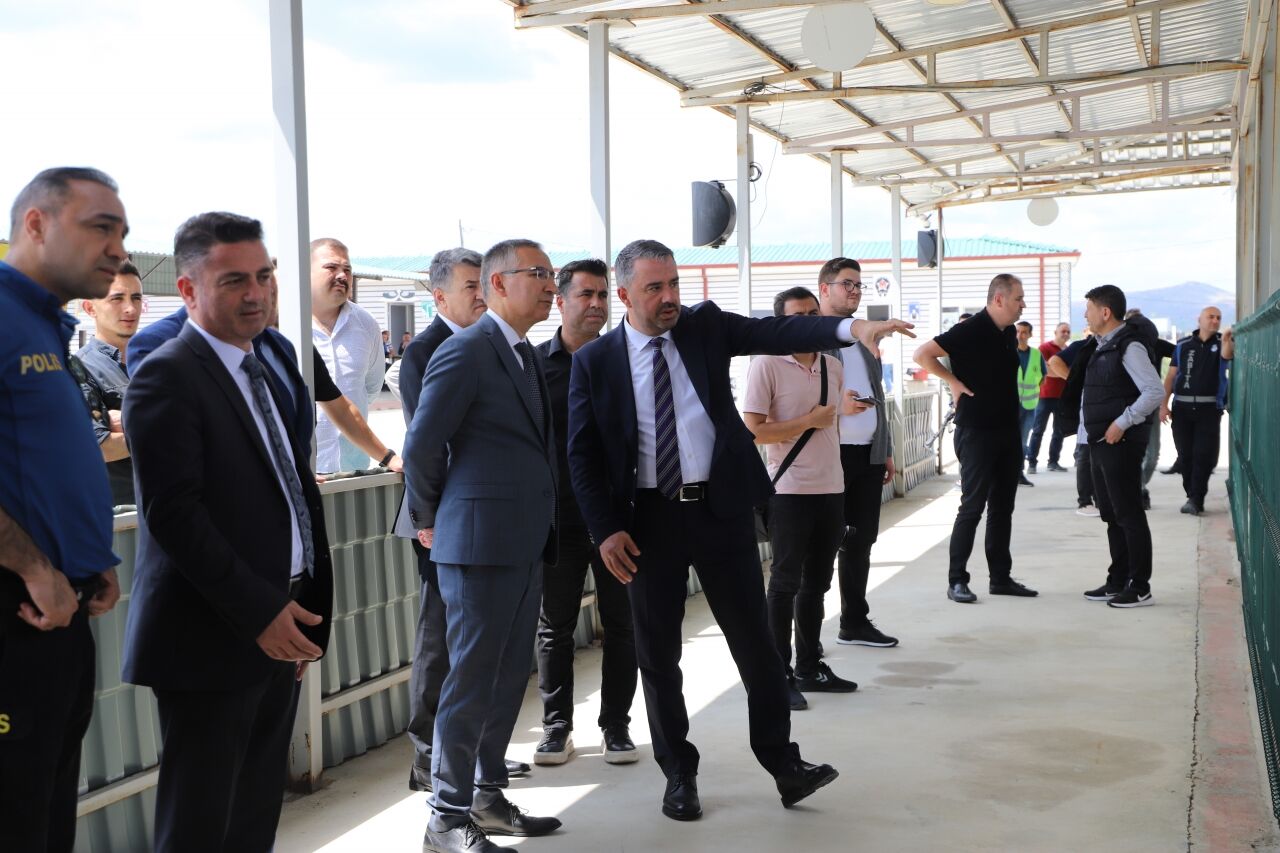 Pursaklar'da kurban kesim yerlerinde hazırlıklar tamamlandı