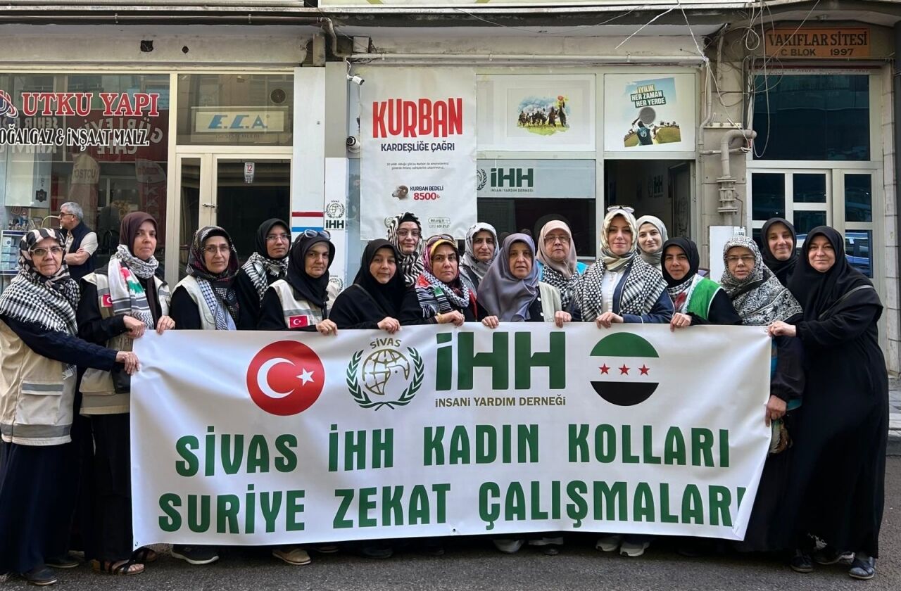 İHH İnsani Yardım Derneği Sivas Şubesi Kadın Kolları Suriye'ye gidiyor