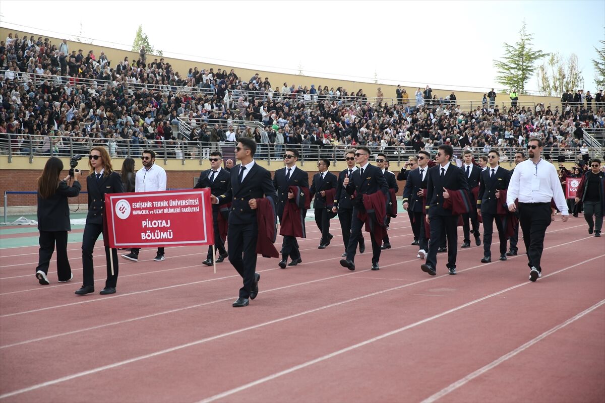 Eskişehir Teknik Üniversitesinde mezuniyet töreni düzenlendi
