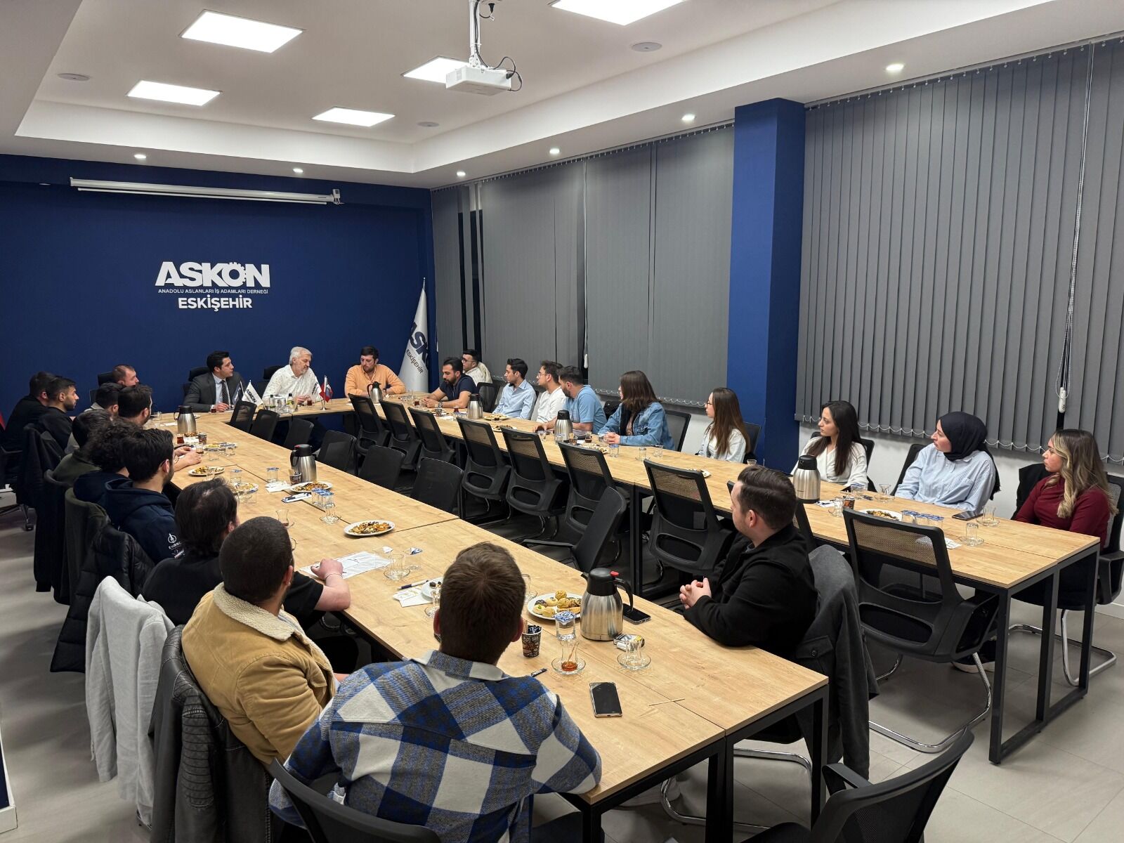 Genç ASKON Eskişehir tüm şehre dokunuyor