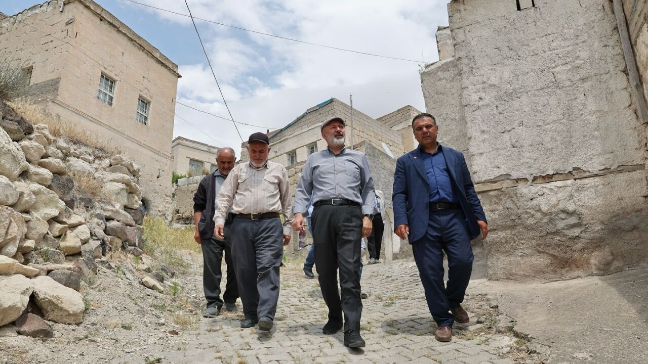 Başkan Çolakbayrakdar, Bayramhacı'da incelemede bulundu