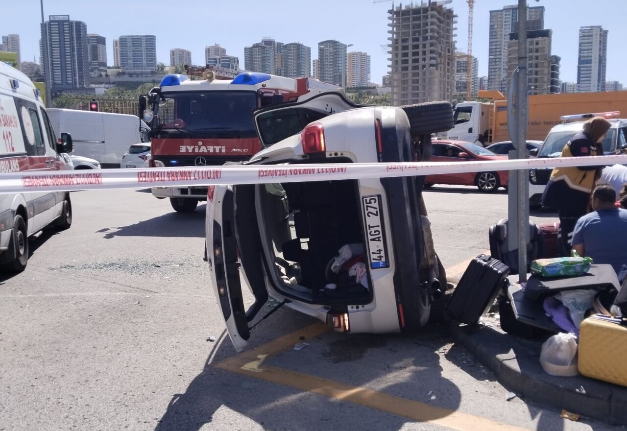 Başkentte iki aracın çarpıştığı kazada 2'si bebek 6 kişi yaralandı