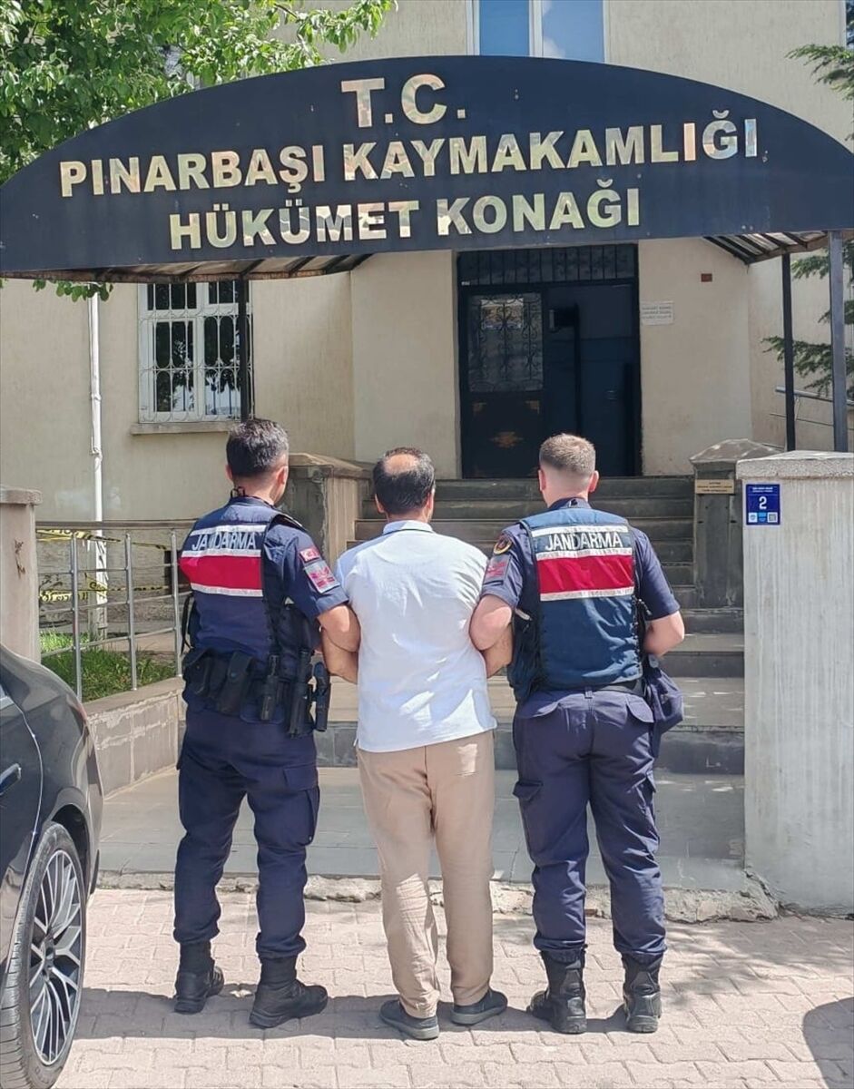 Kayseri'de FETÖ üyesi eski icra müdürü yakalandı