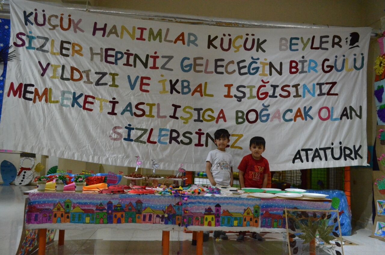 Şabanözü'de anaokulu öğrencilerinin hazırladığı sergi açıldı