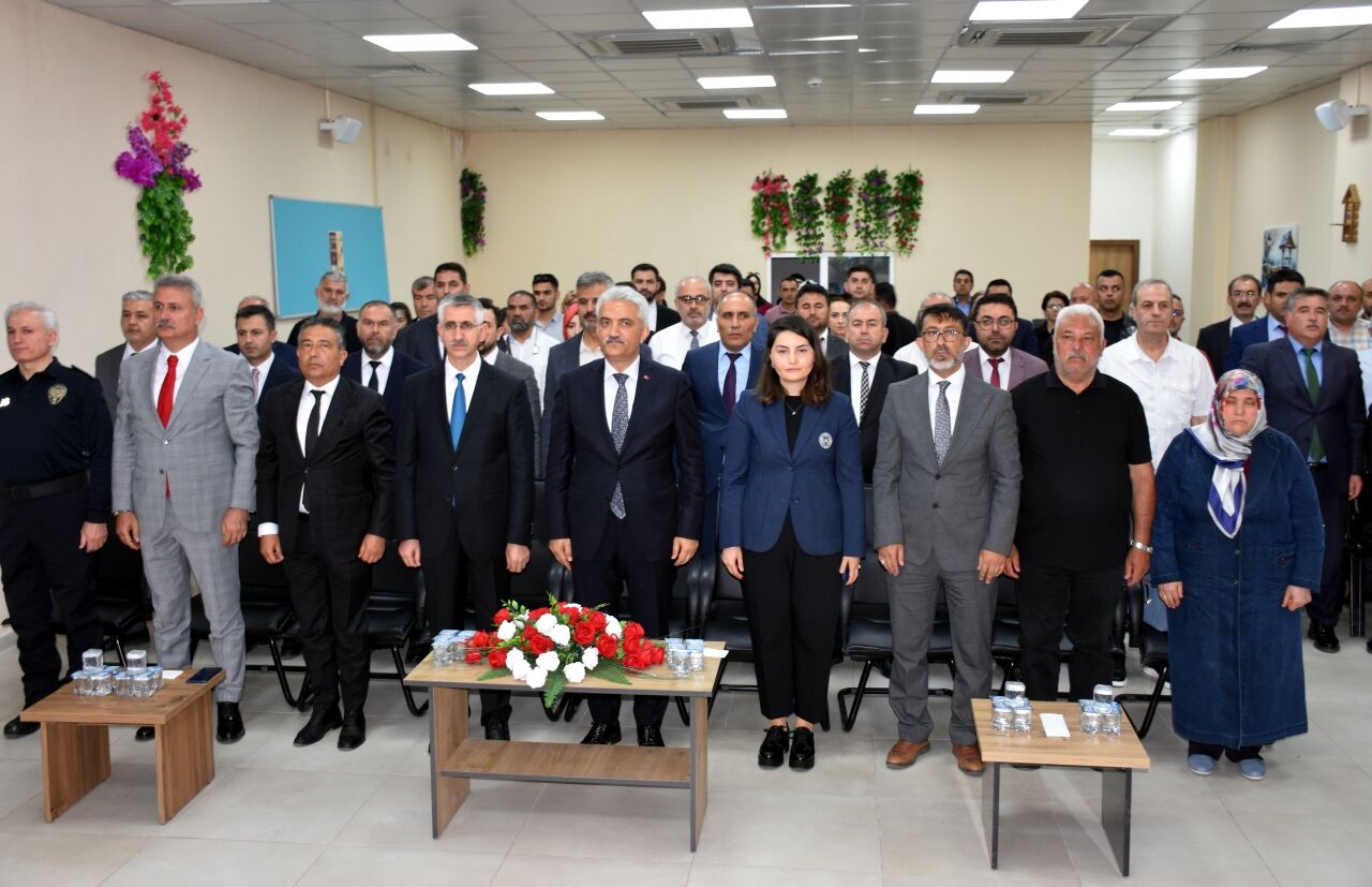Milli Eğitim Bakan Yardımcısı Yılmaz, Kırıkkale'de İngilizce ve Türk Kültürü Programı'na katıldı