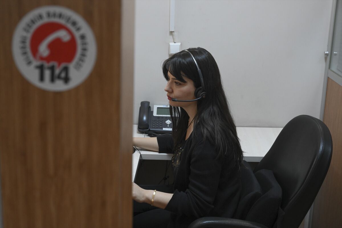 "Alo 114 Ulusal Zehir Danışma Merkezi"ne günde yaklaşık bin çağrı geliyor