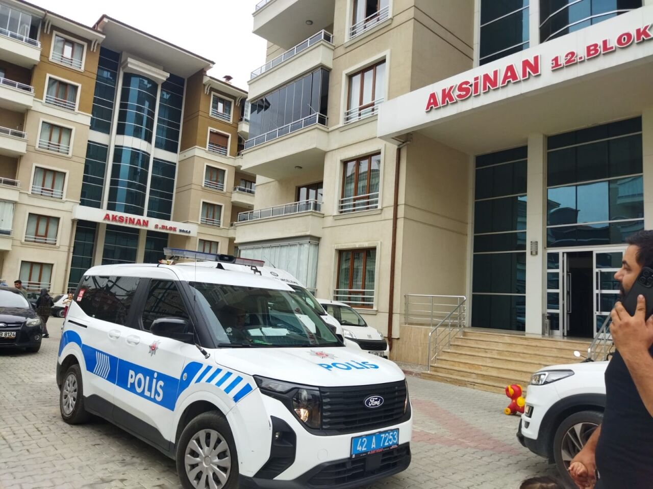 Konya'da eşi tarafından bıçaklanan kadın hayatını kaybetti