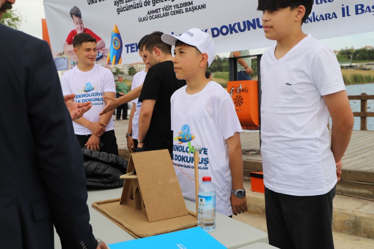 Gölbaşı’nda “Teknolojiye İlk Dokunuş” programı yapıldı