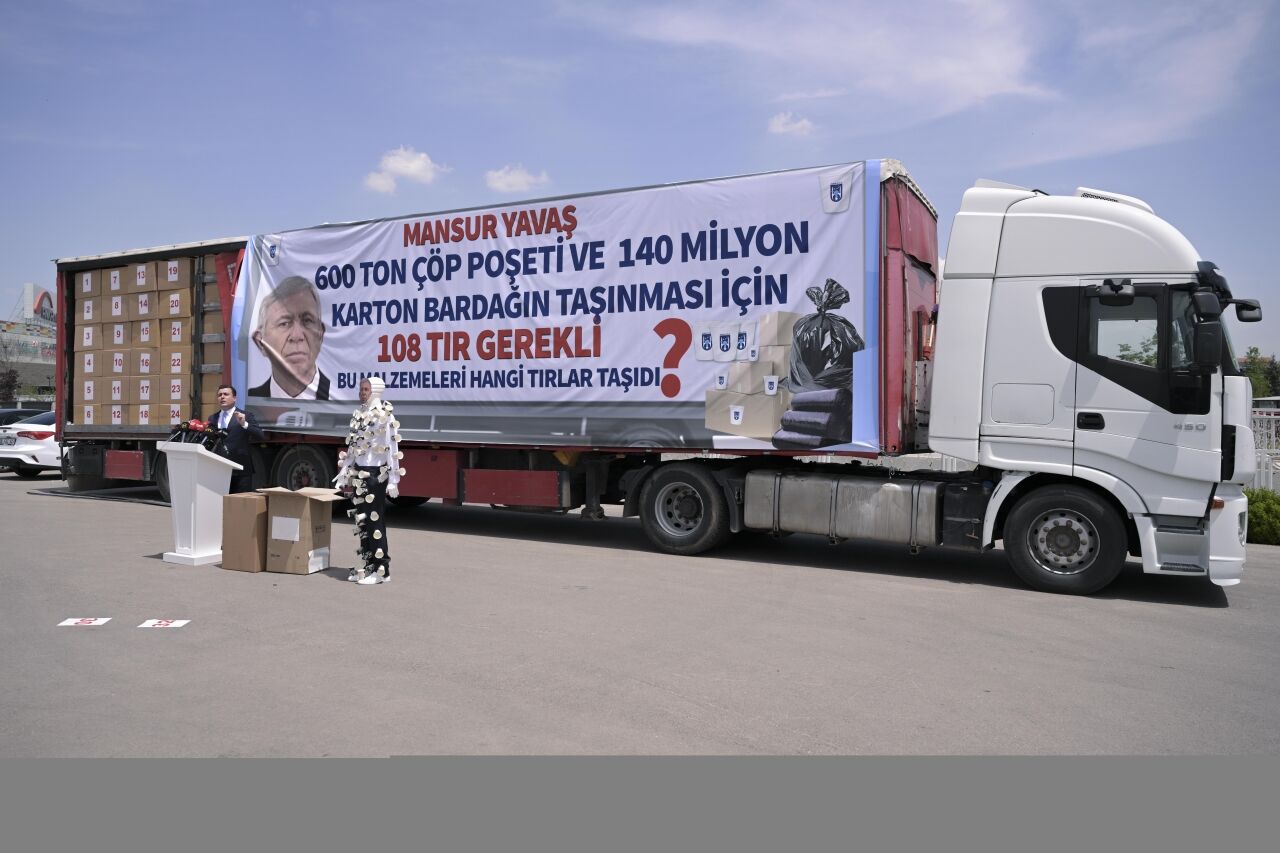 AK Parti'li Gökçek'ten ABB'nin karton bardak ve çöp torbası alımına ilişkin açıklama: